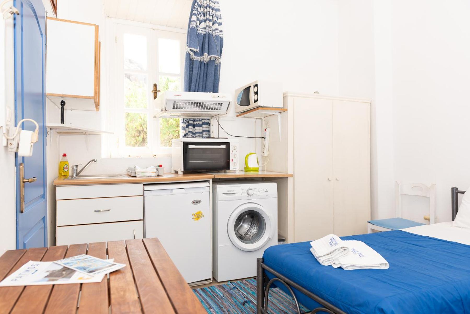 Twin Room With Garden View photo 3