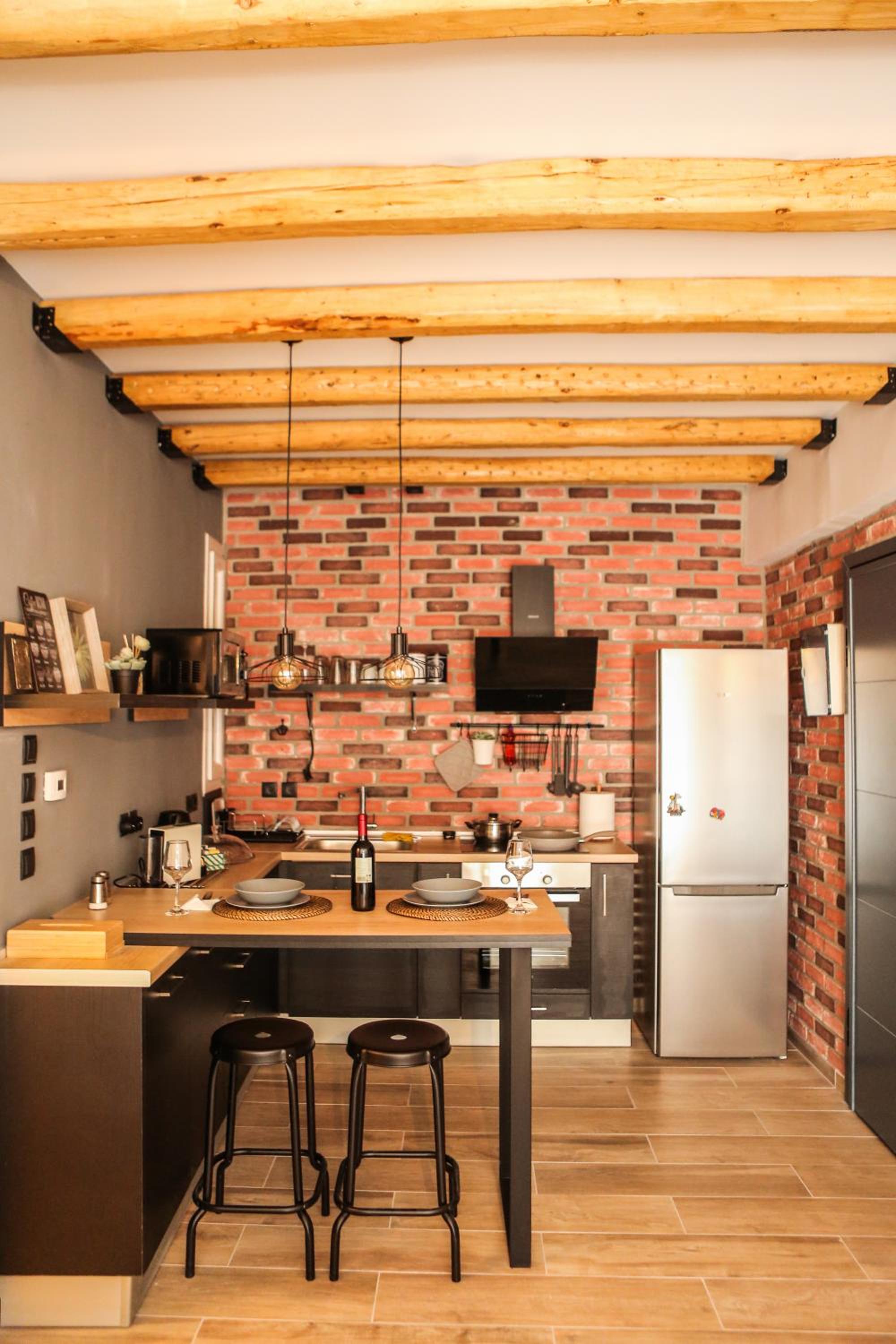 One-Bedroom Apartment - Photo 11