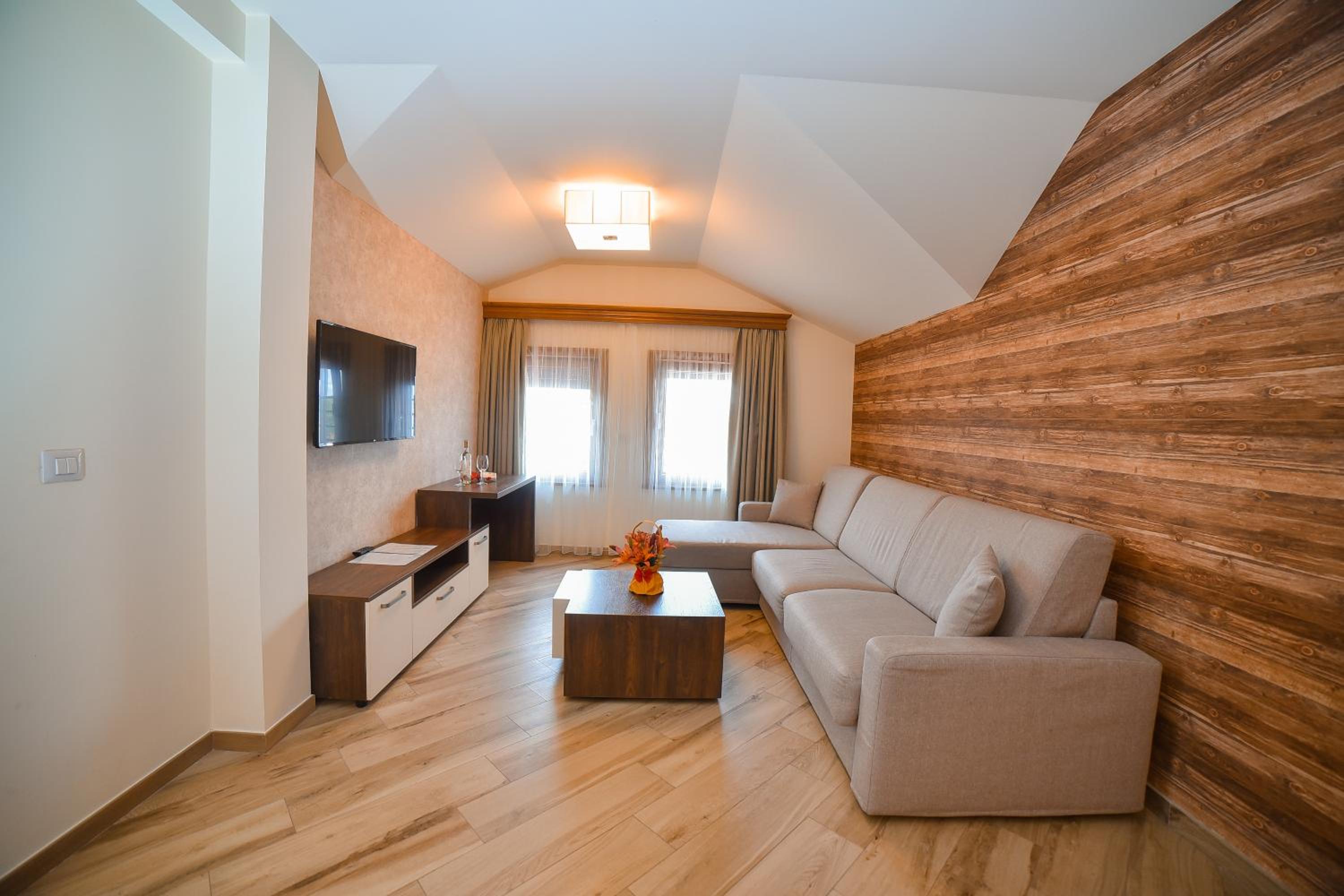 Two-Bedroom Apartment - Photo 16