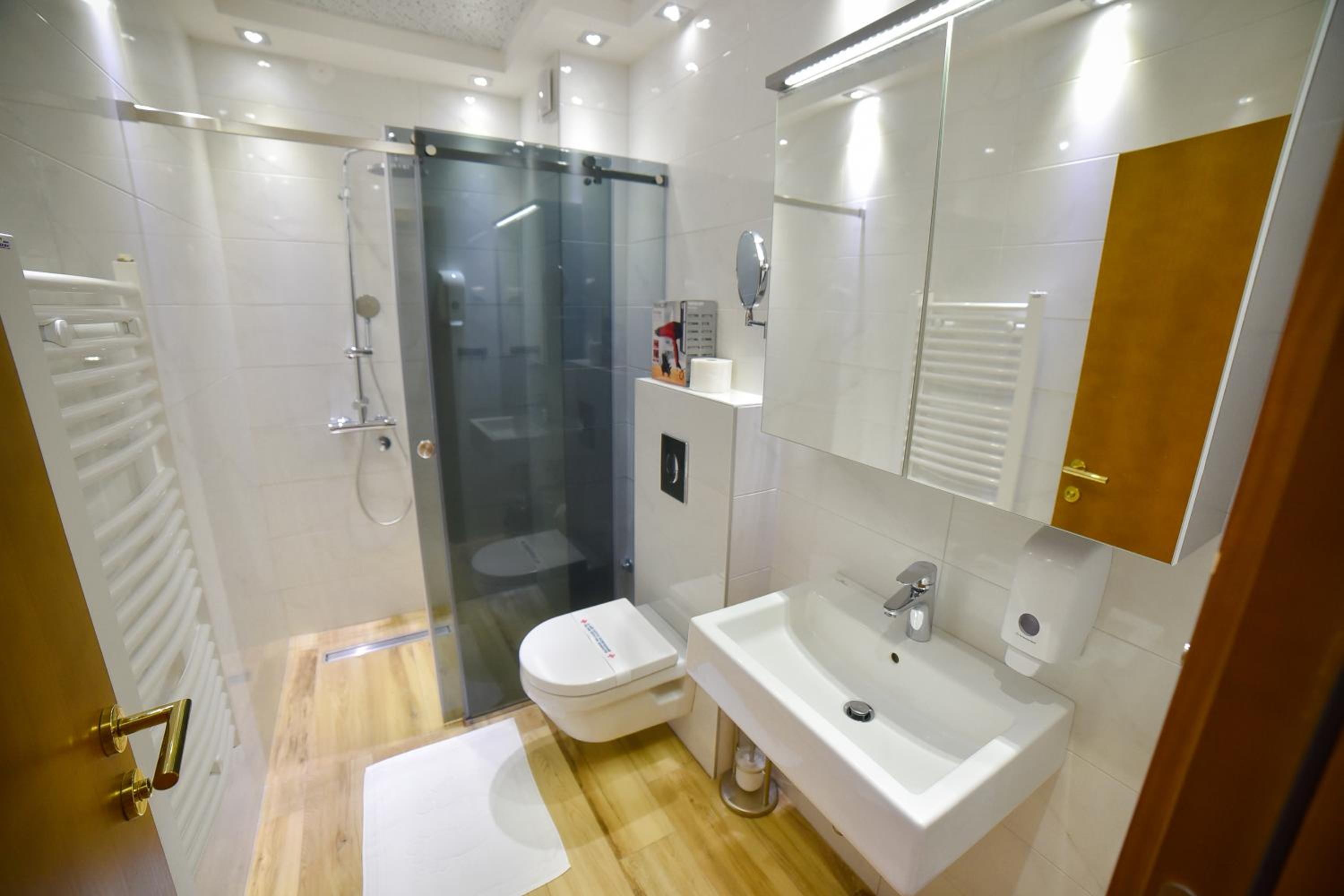Two-Bedroom Apartment - Photo 14