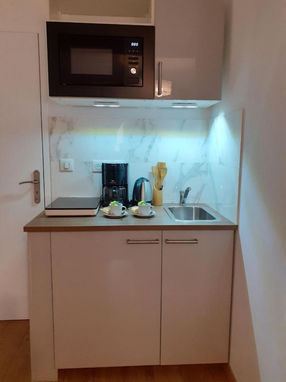 One-Bedroom Apartment - Photo 16