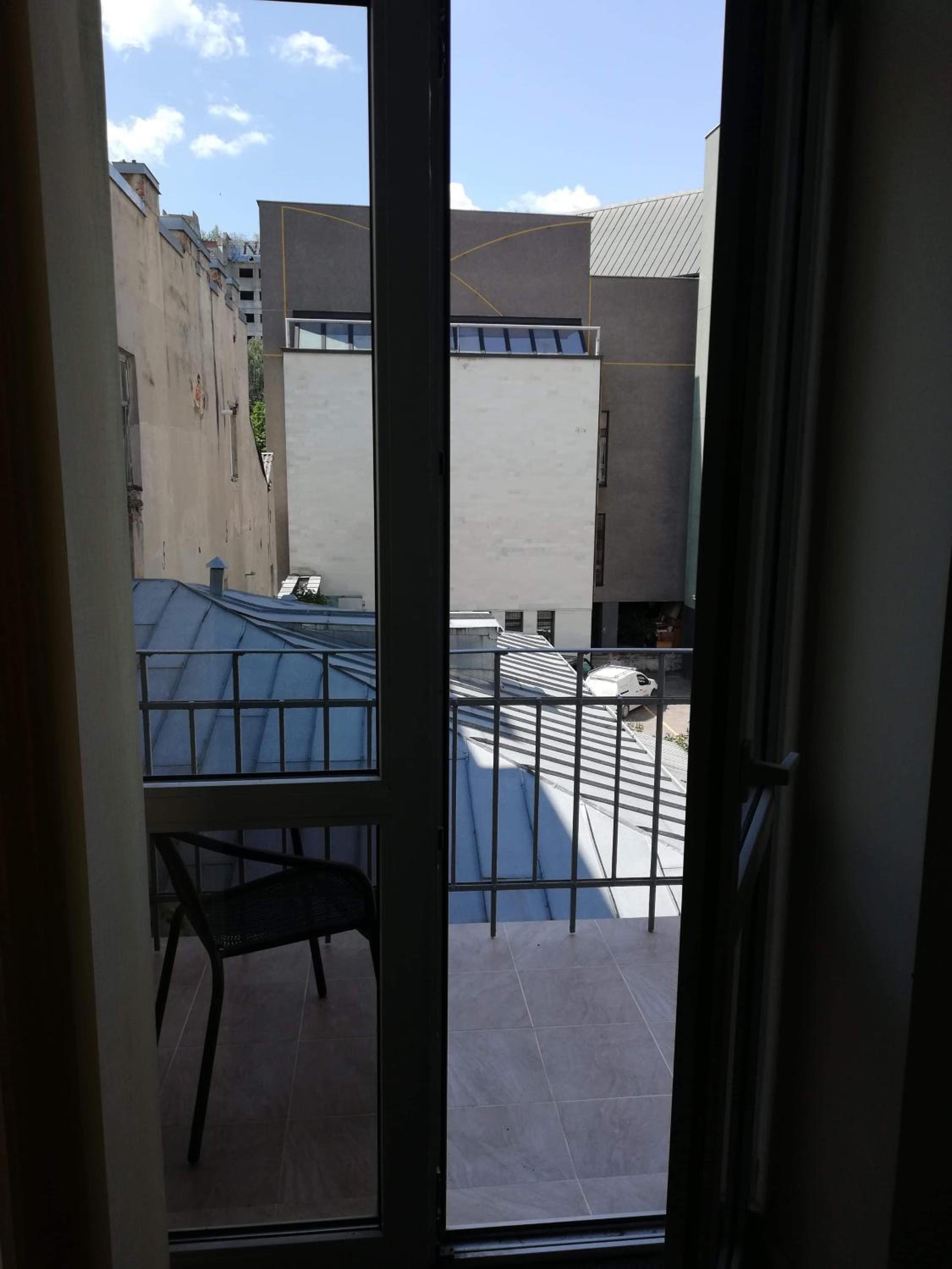 Quadruple Room with Balcony and Kitchenette - Photo 7