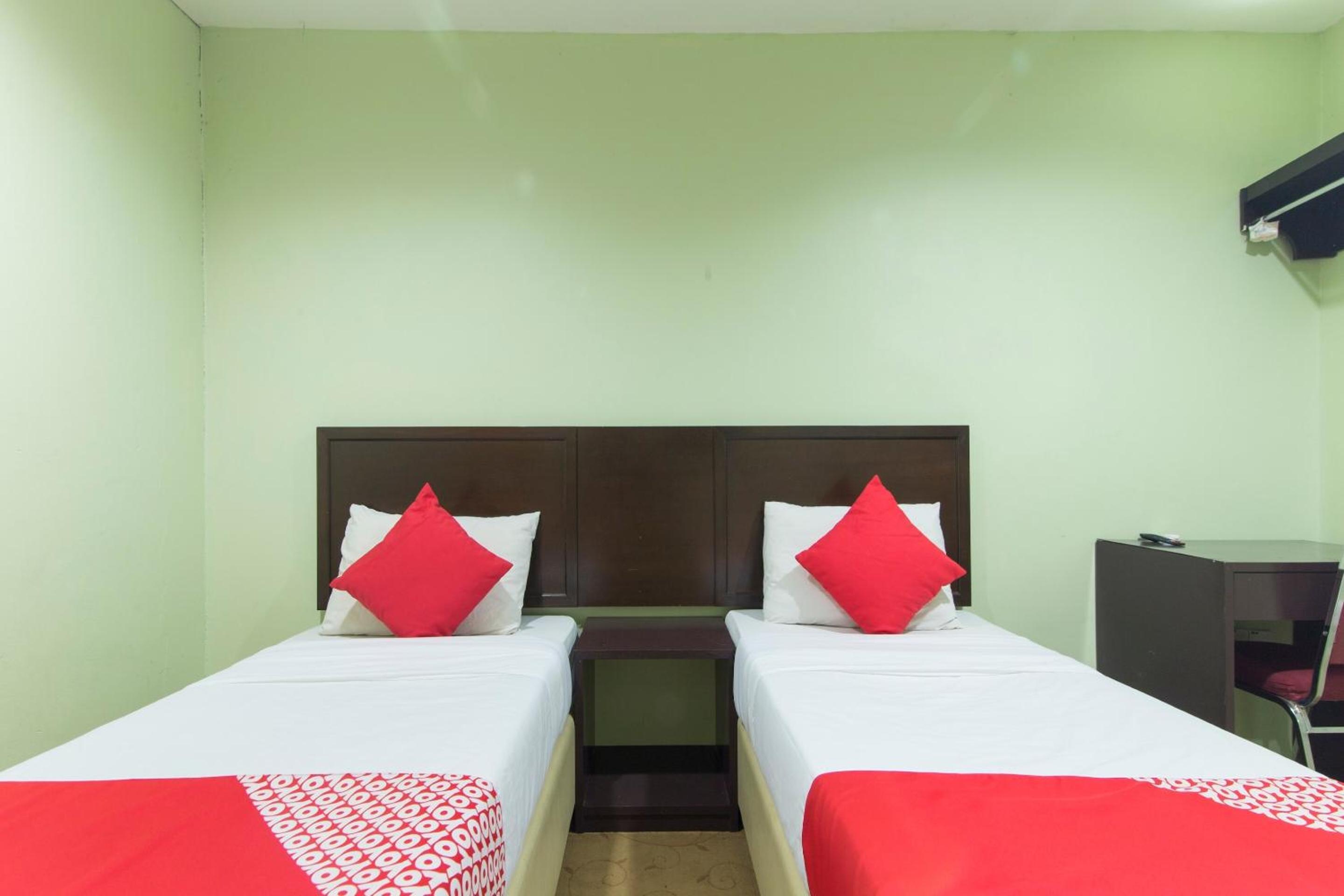 Standard Twin Room photo 2