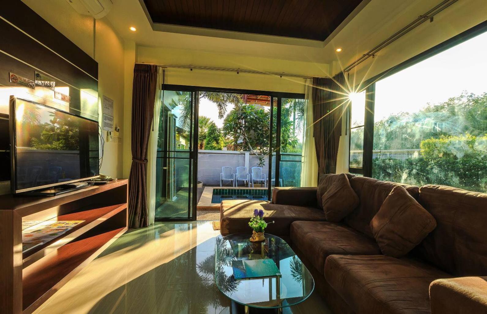 Three-Bedroom Villa with Private Pool photo 2