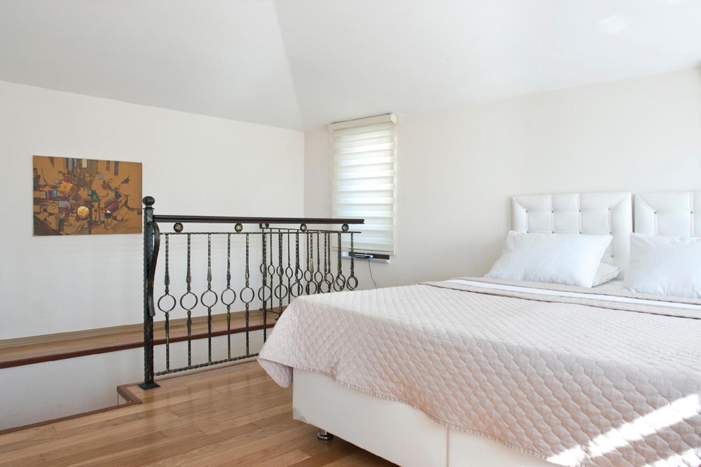Top-Floor Duplex Room (4 Adults) photo 3