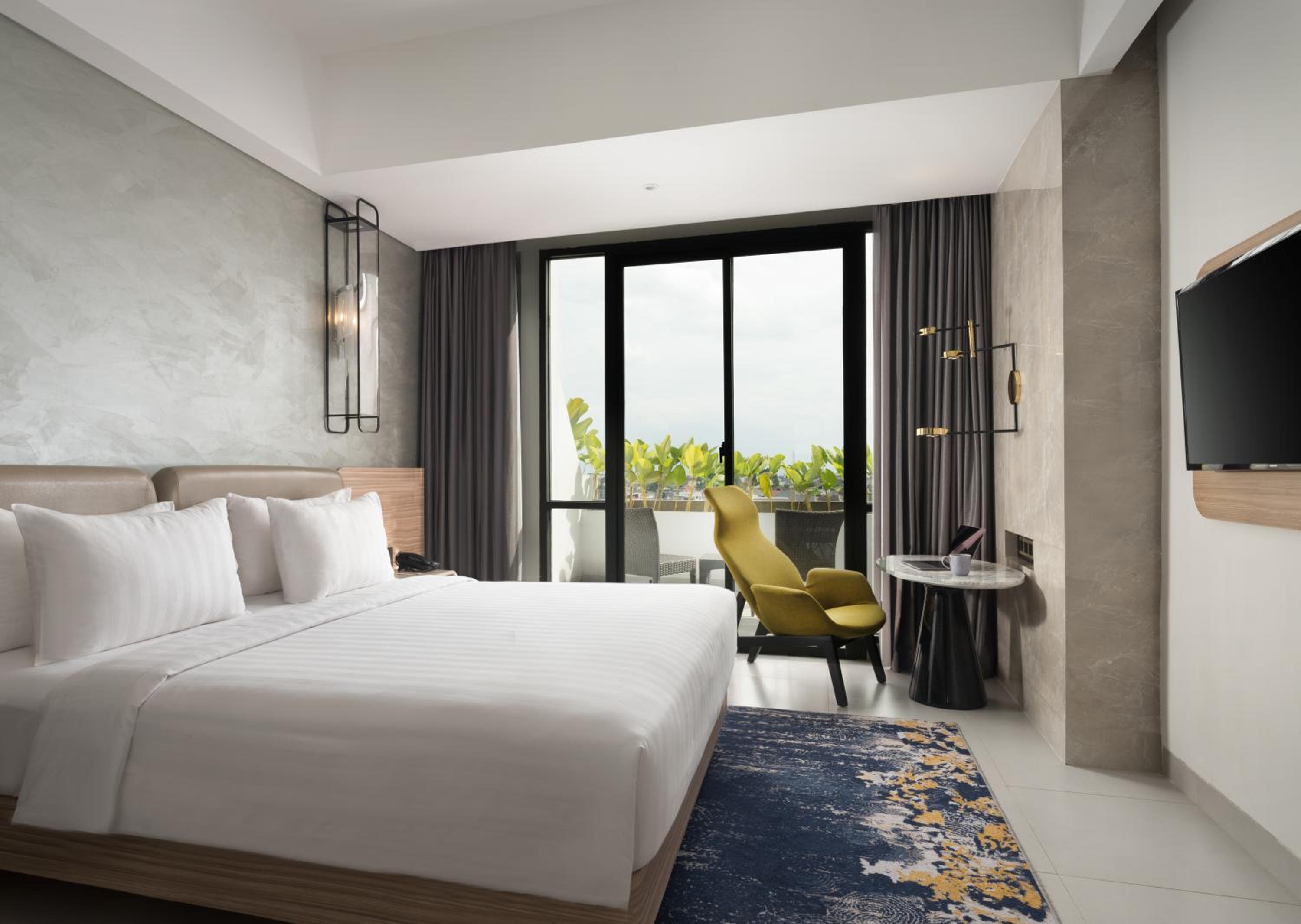 Privilege Twin Room with Balcony photo 3
