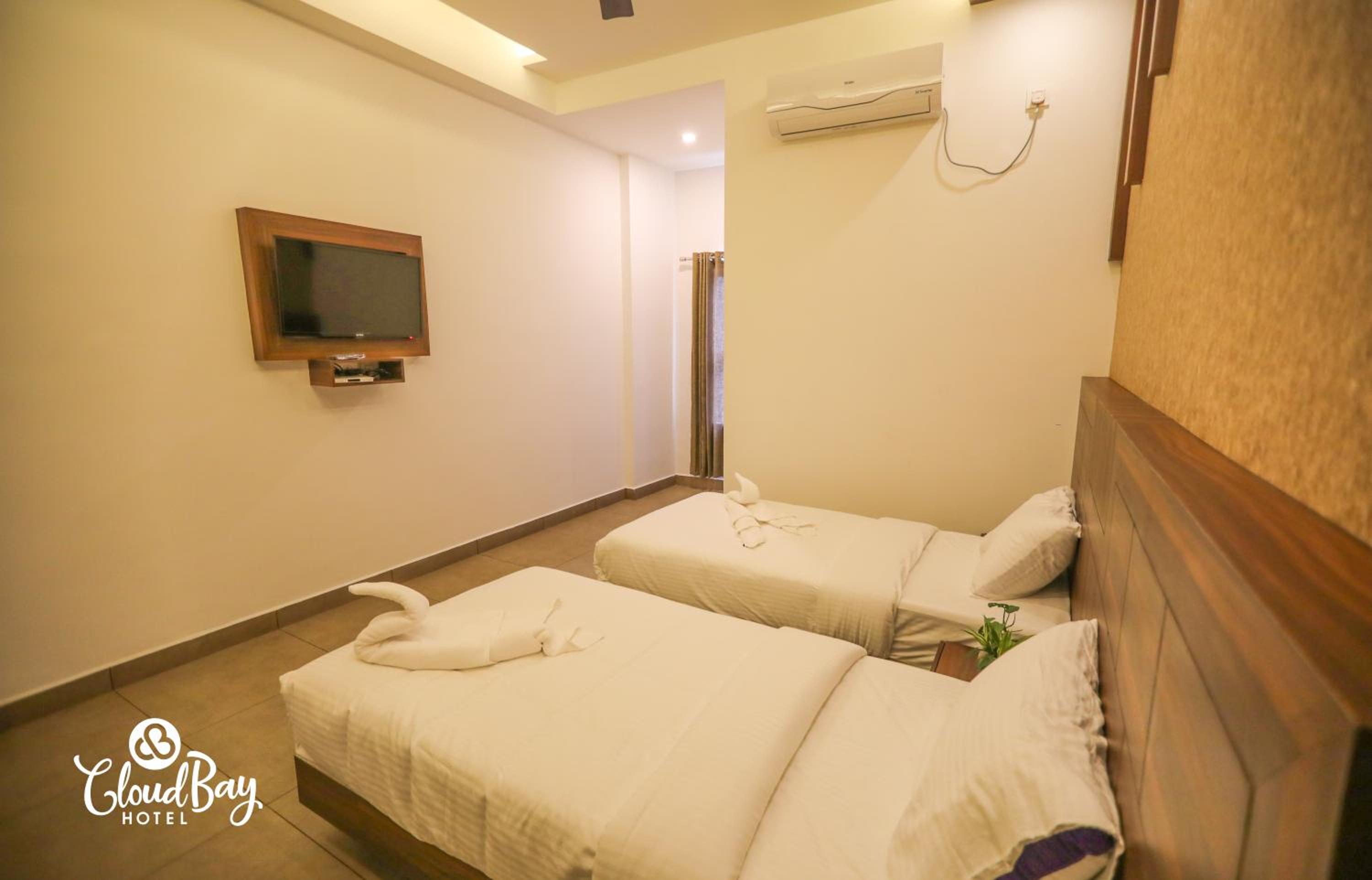 Economy Double Room photo 3