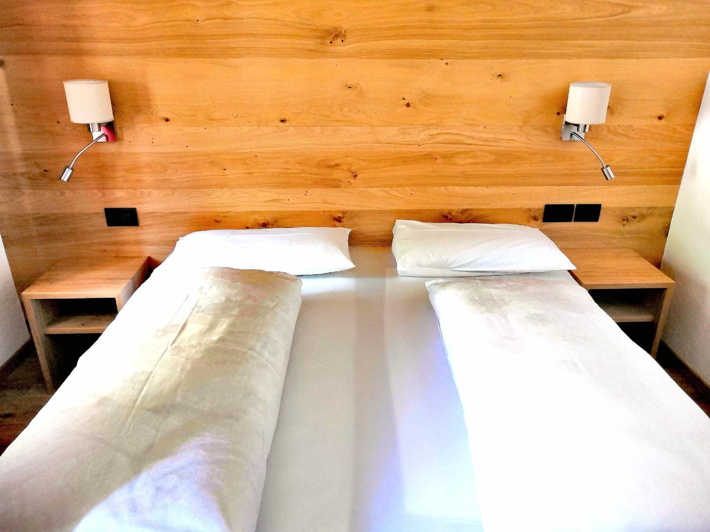 Double Room with Balcony - Photo 15