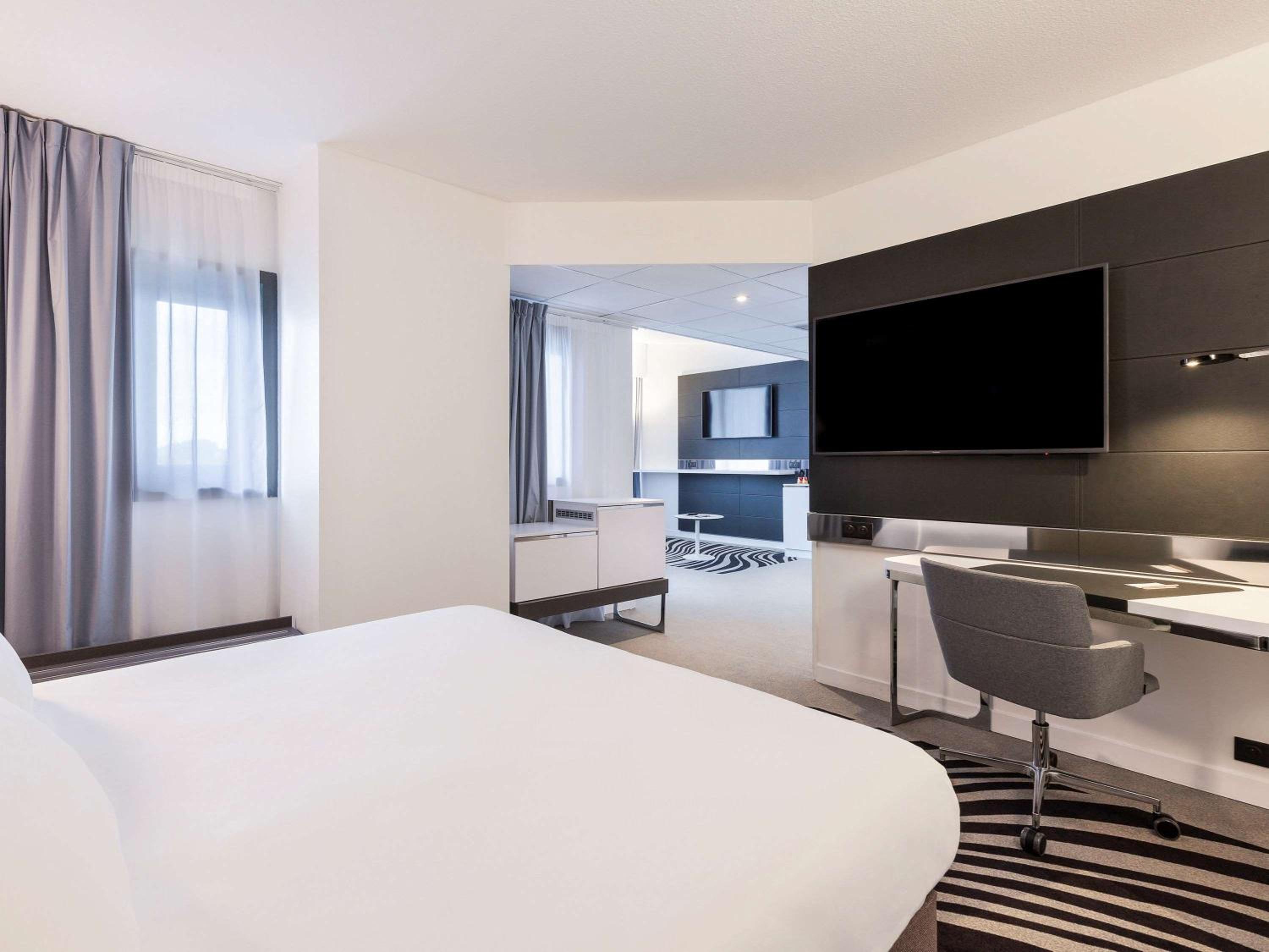 Suite with Double Bed and Balcony photo 1