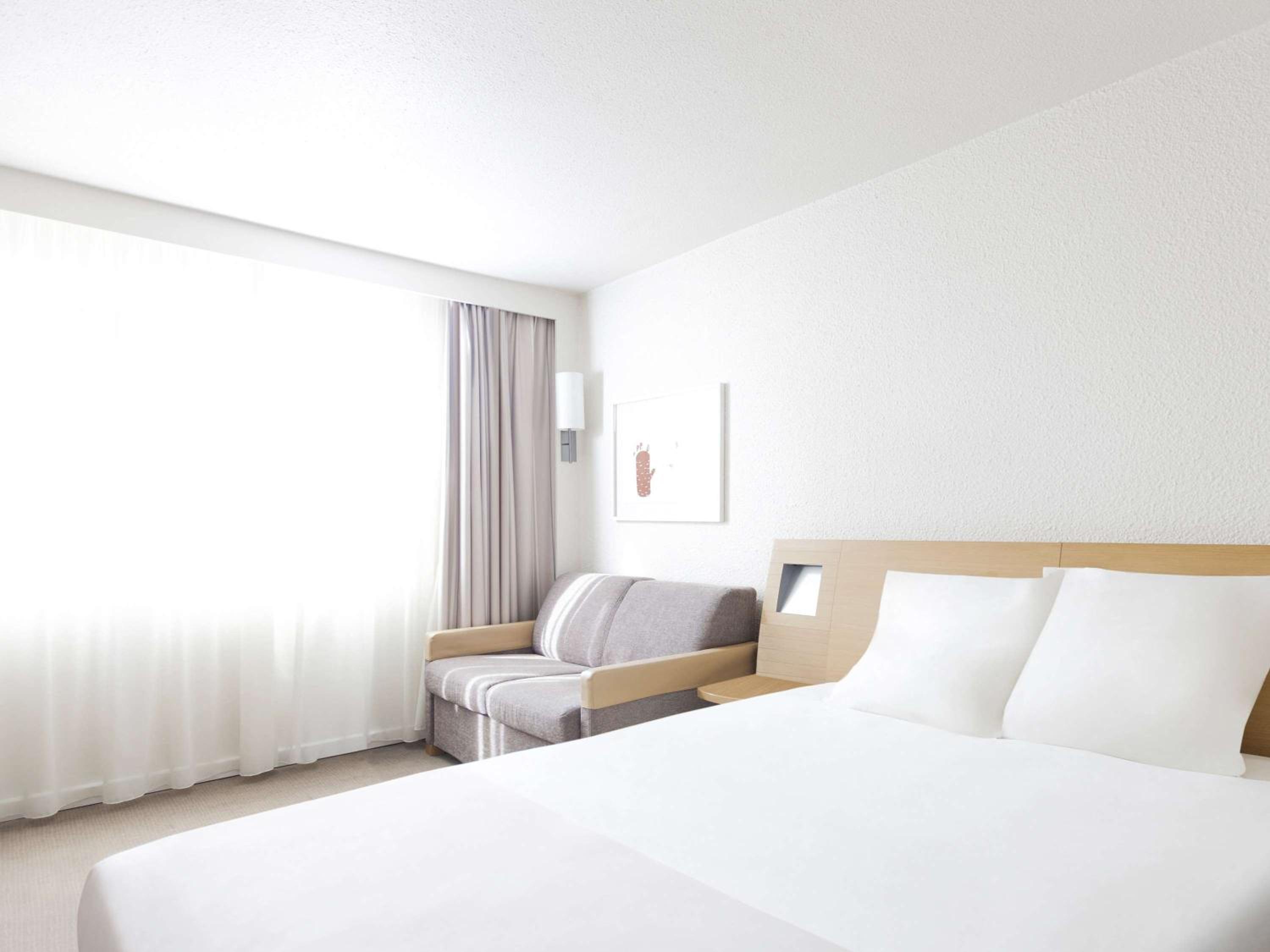 Classic Double Room with Sofa Bed - Photo 3
