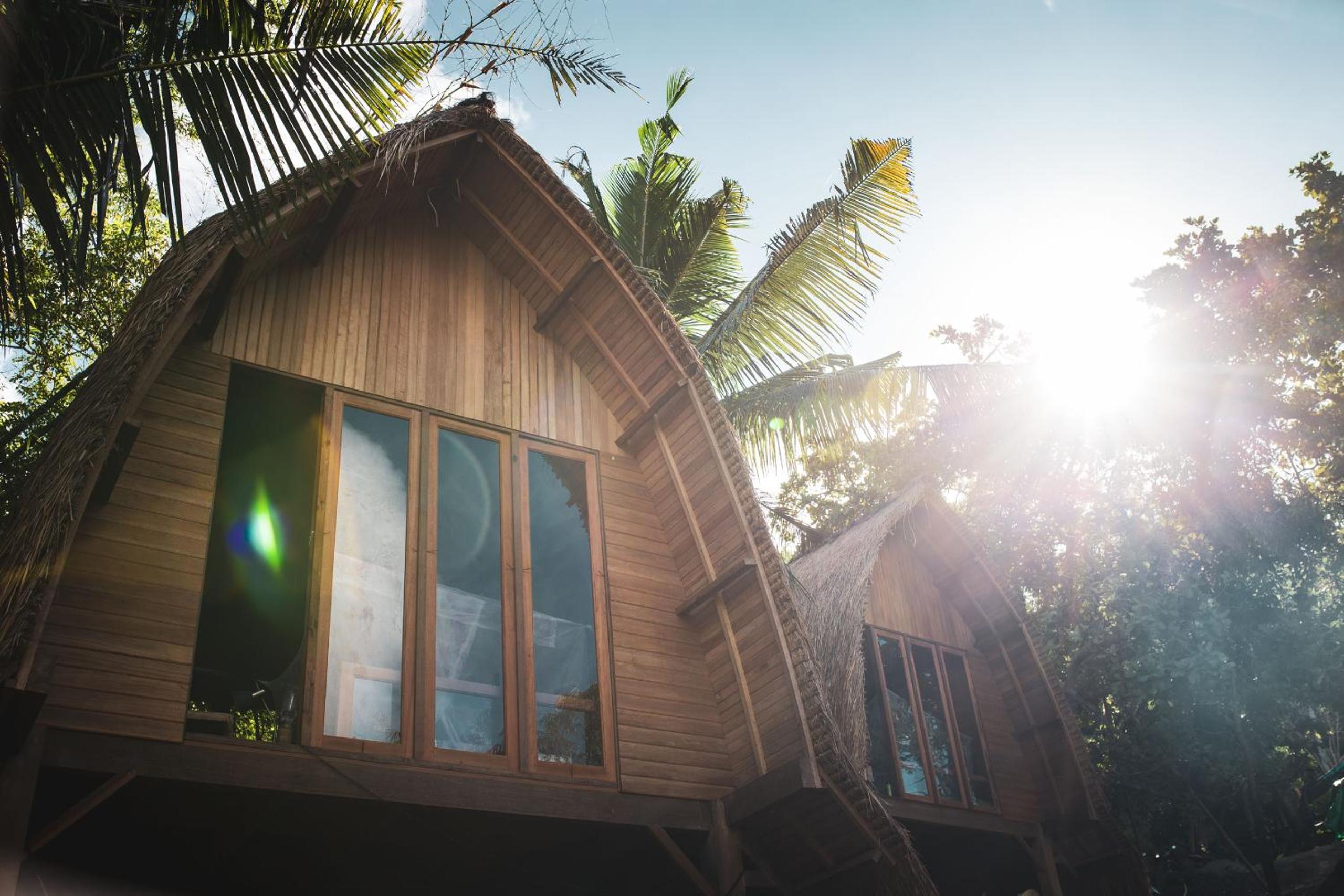 Deluxe Bungalow with Garden View - Photo 12