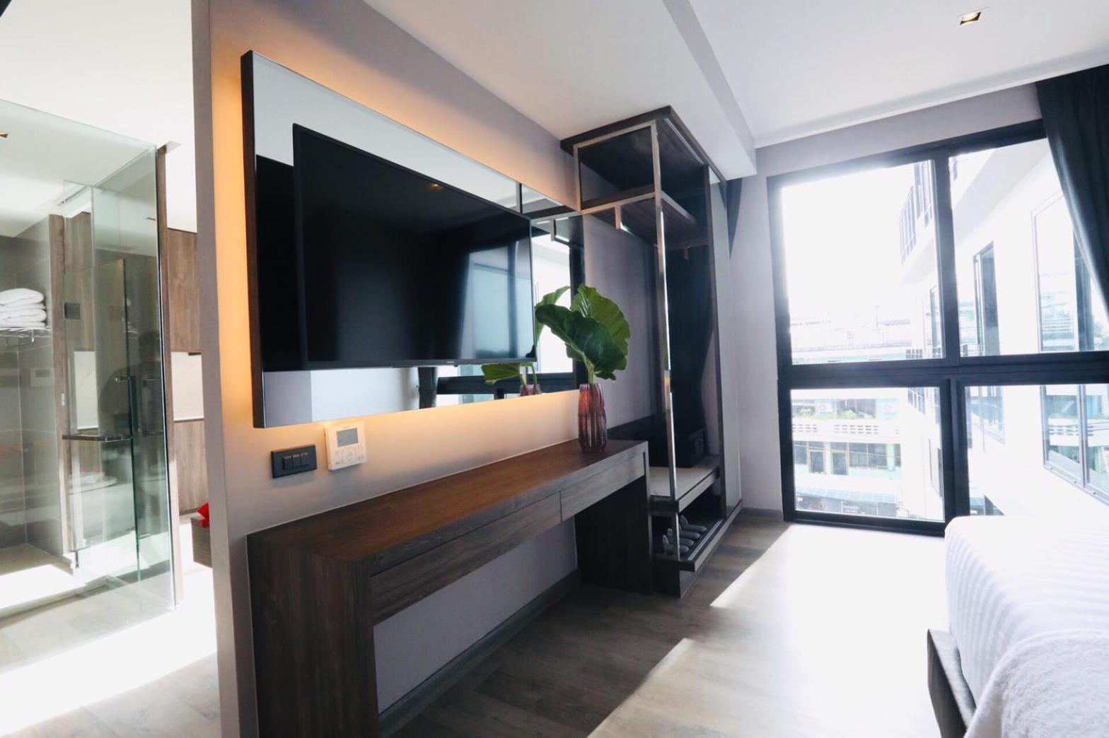 Rak Suite Room with Kitchenette No Balcony - No View - Photo 5