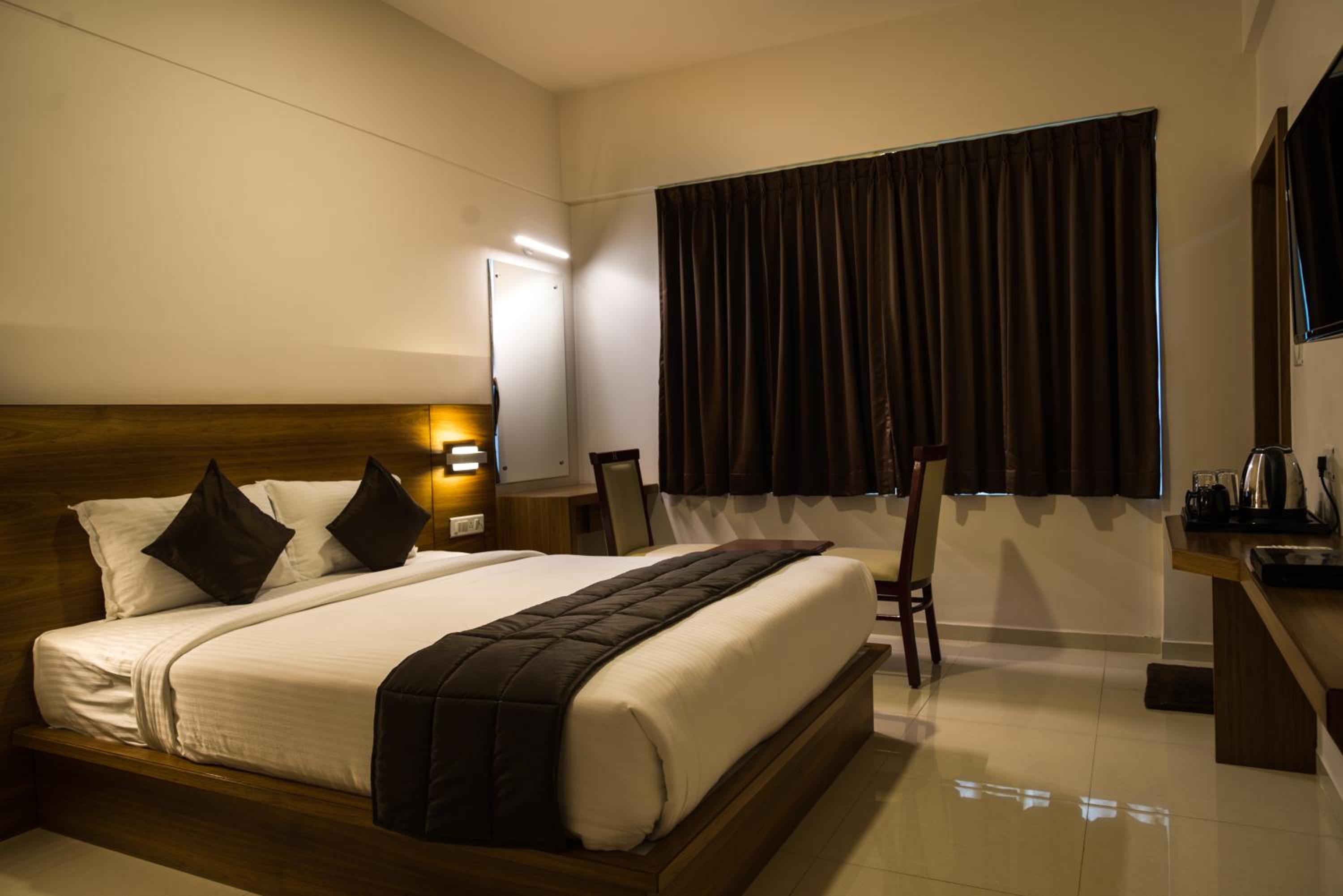 Deluxe Double Room photo 3