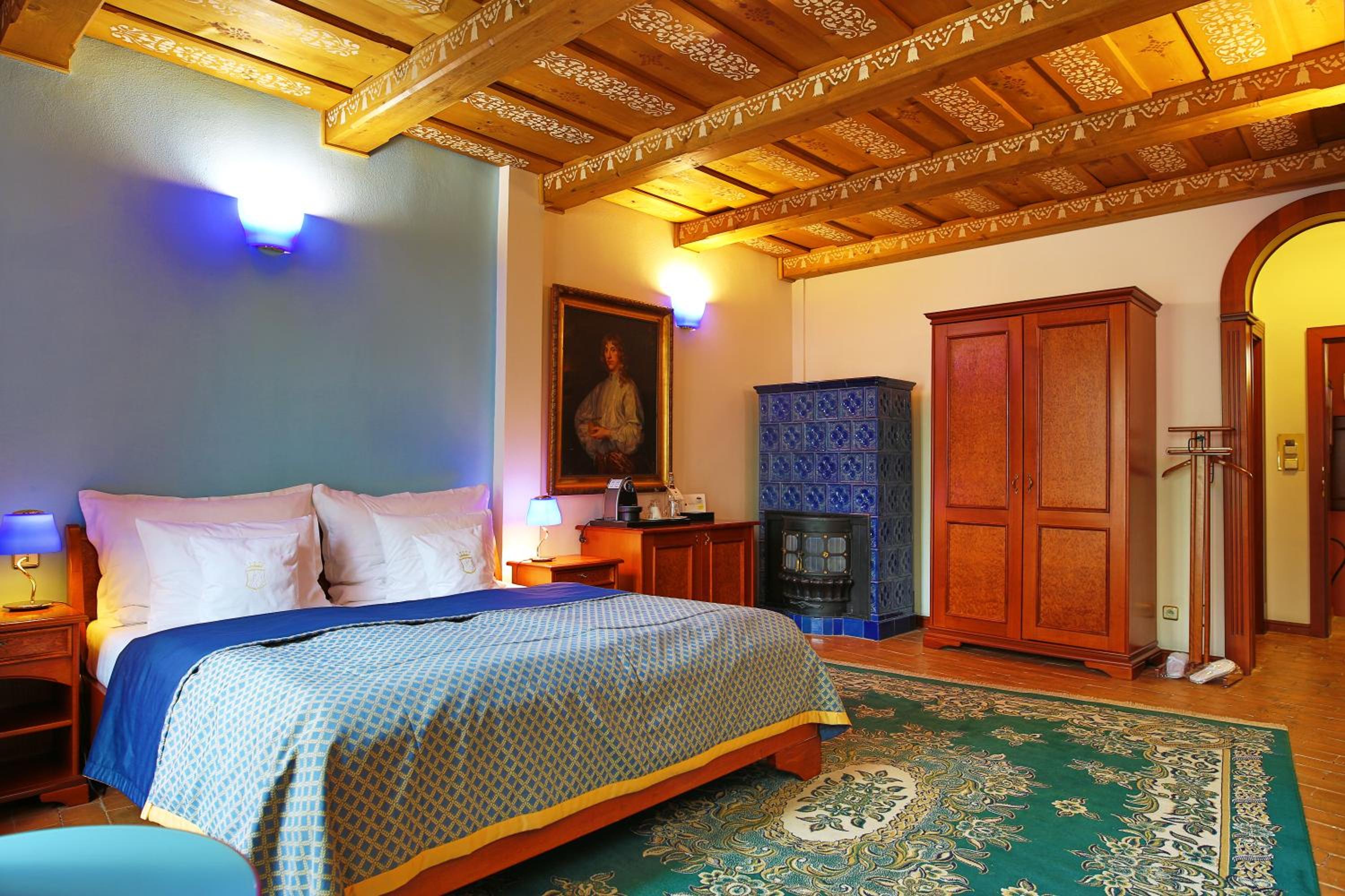 Deluxe Double Room - Photo 8