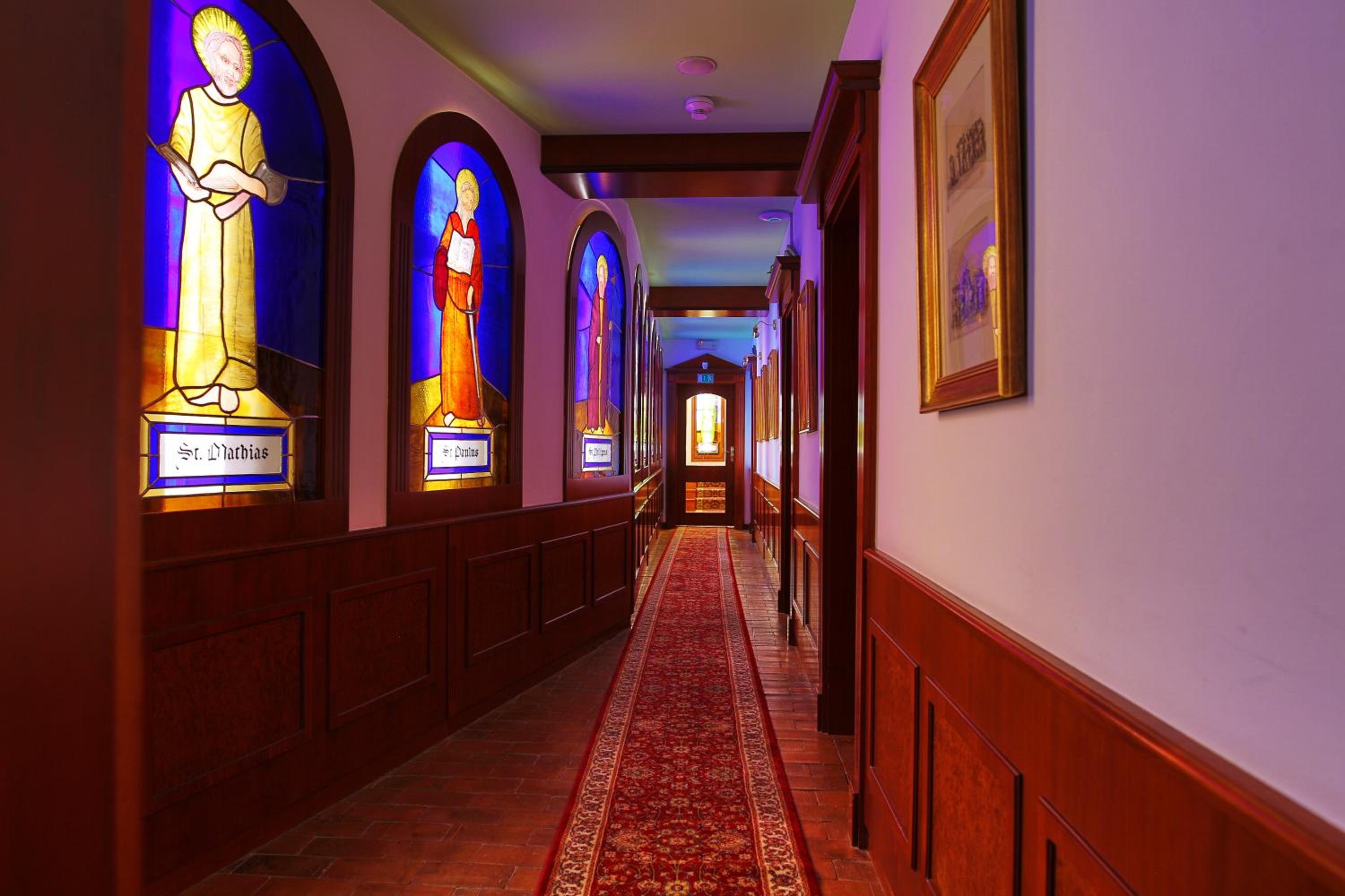 Standard Twin Room - Photo 2