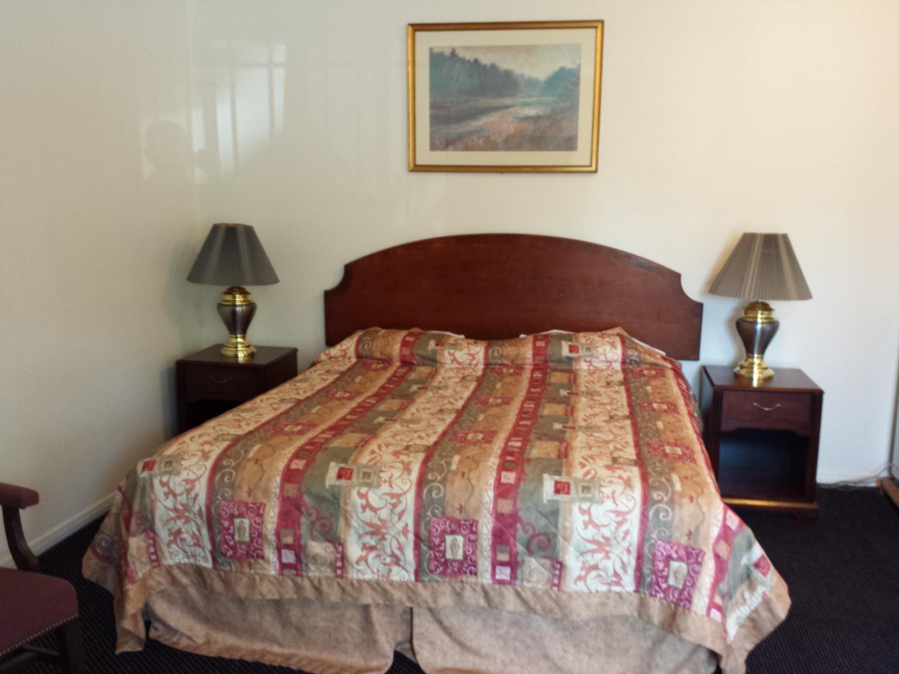 King Room with Sofa Bed - Photo 6