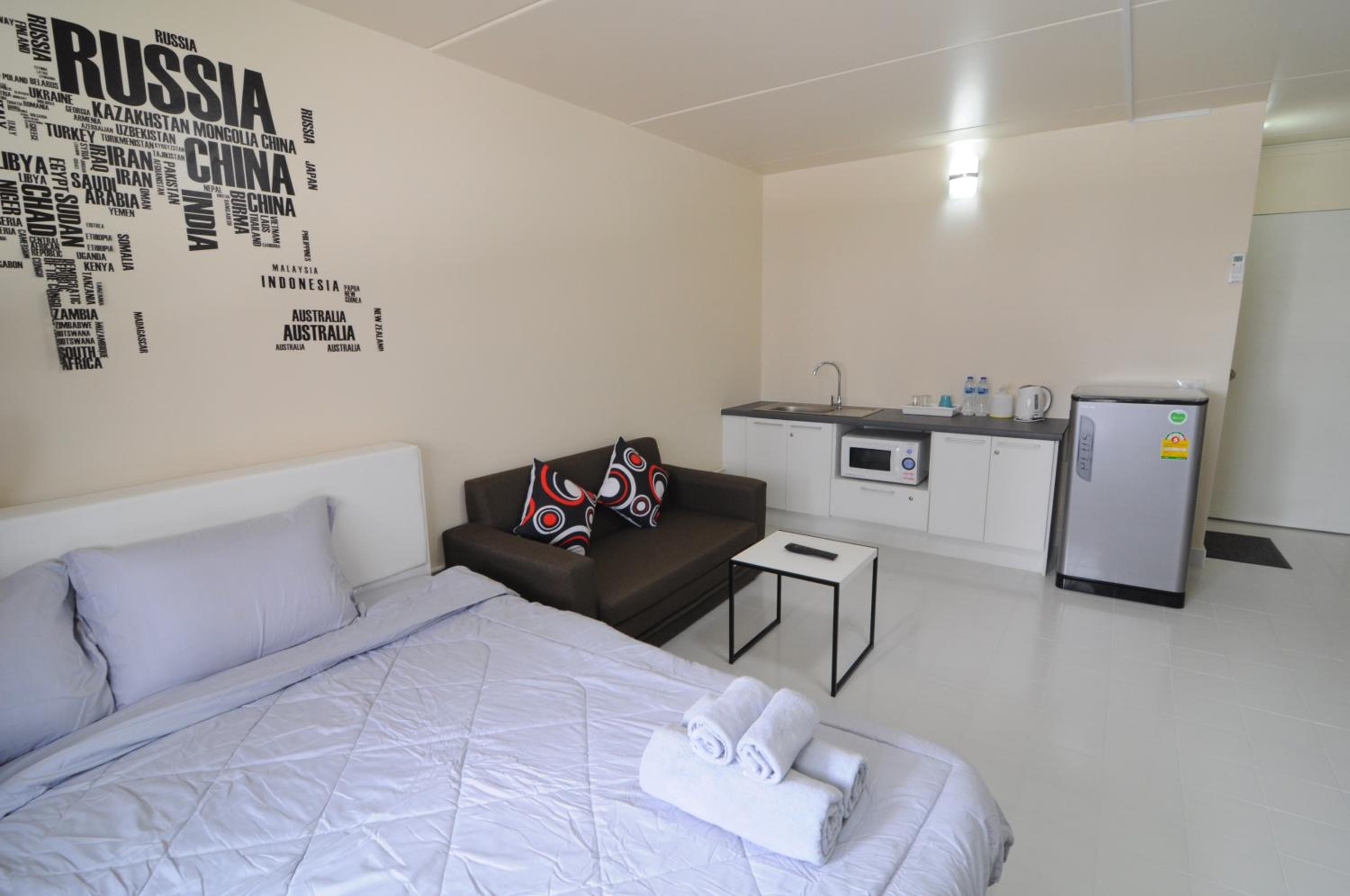One-Bedroom Apartment - Photo 1