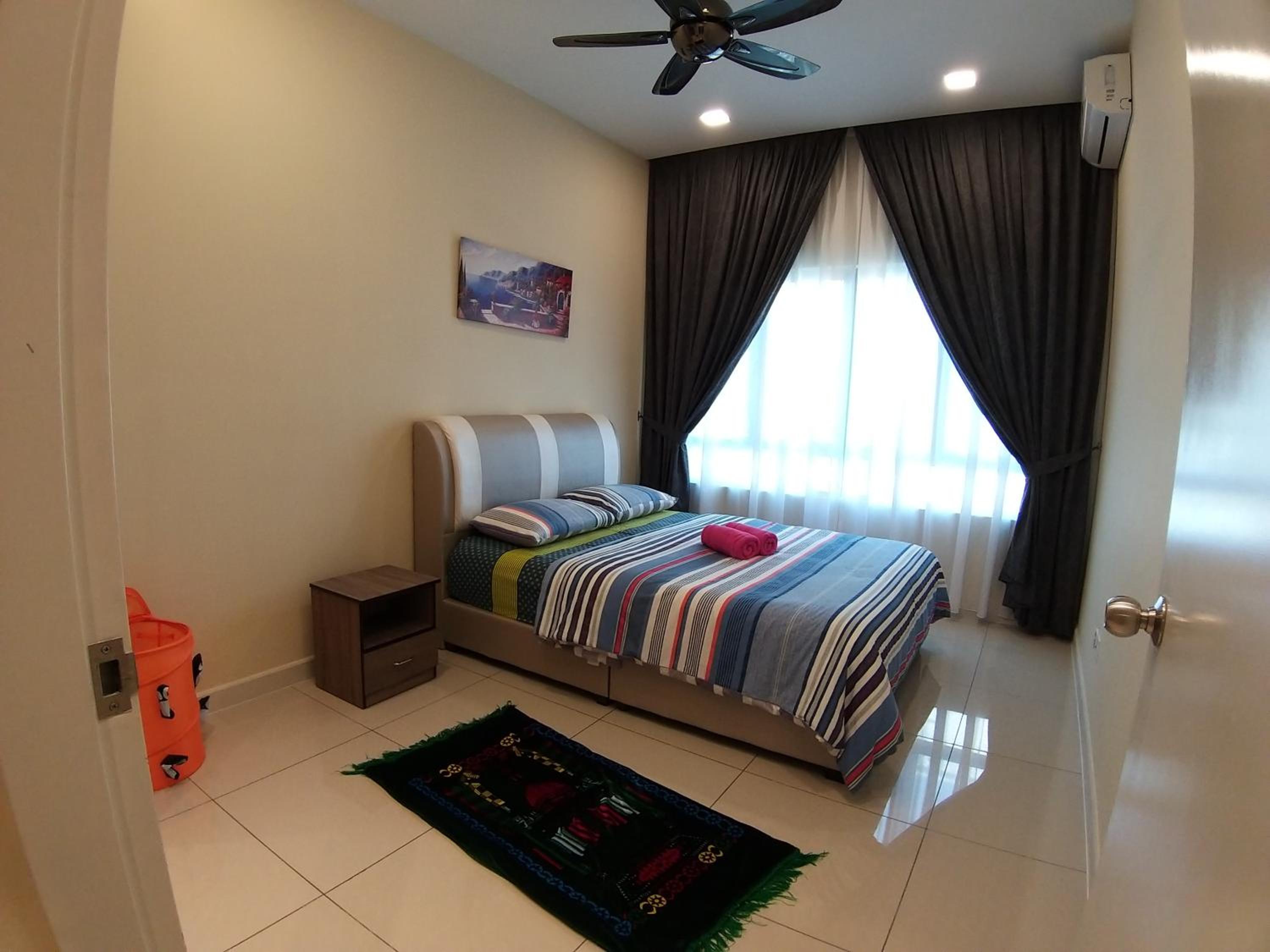 Apartment photo 2