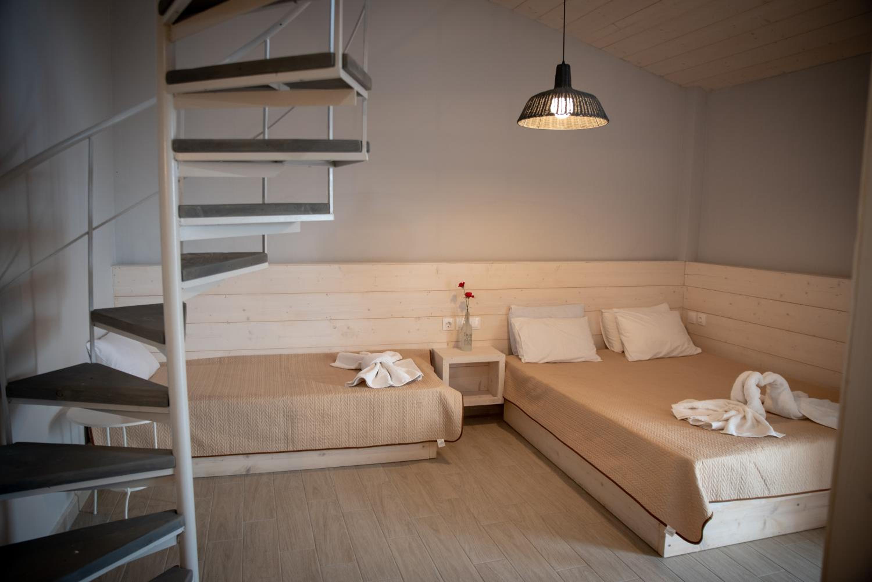 Duplex Suite - Photo 1