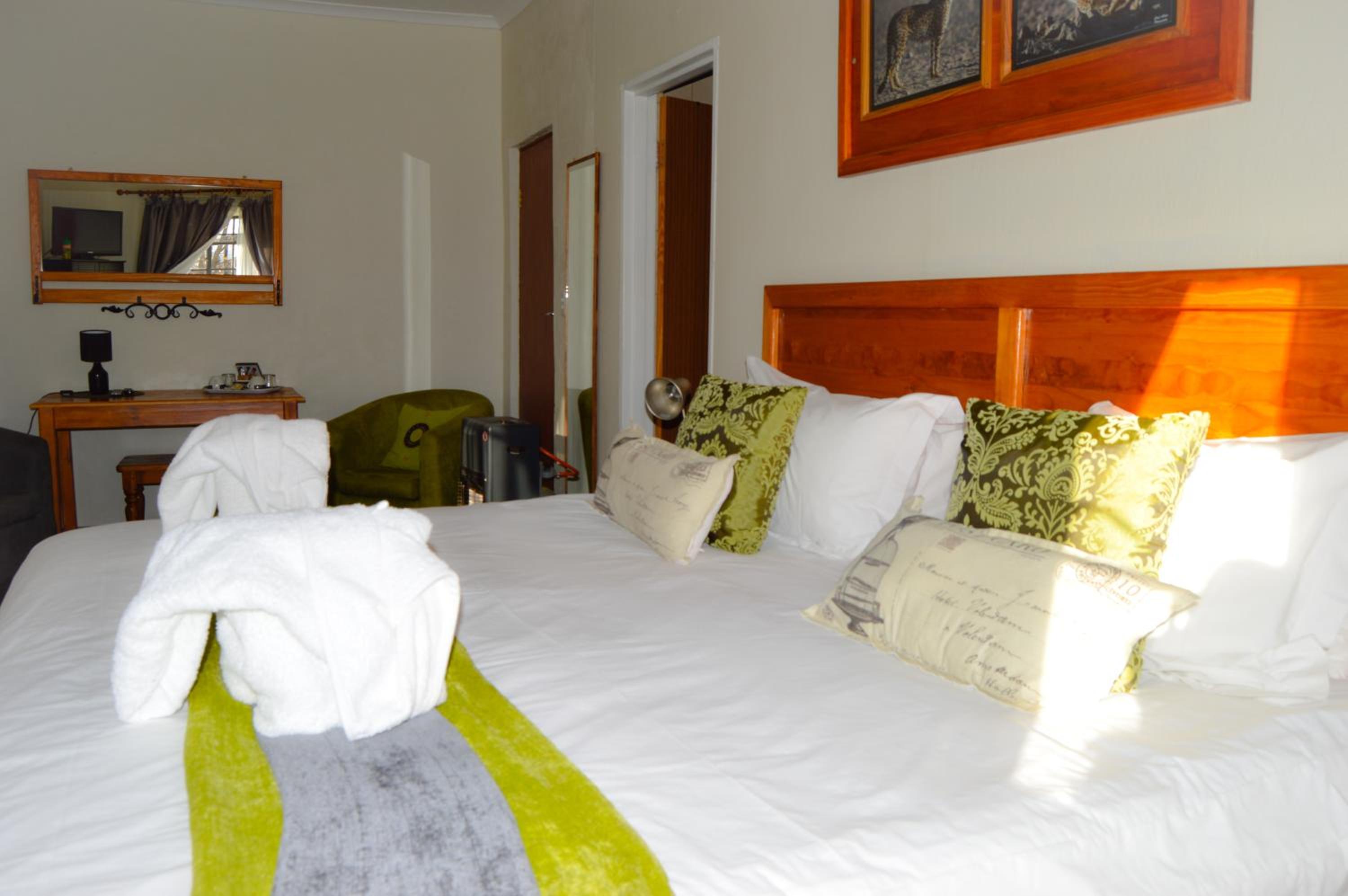 Double Room with Shower photo 2