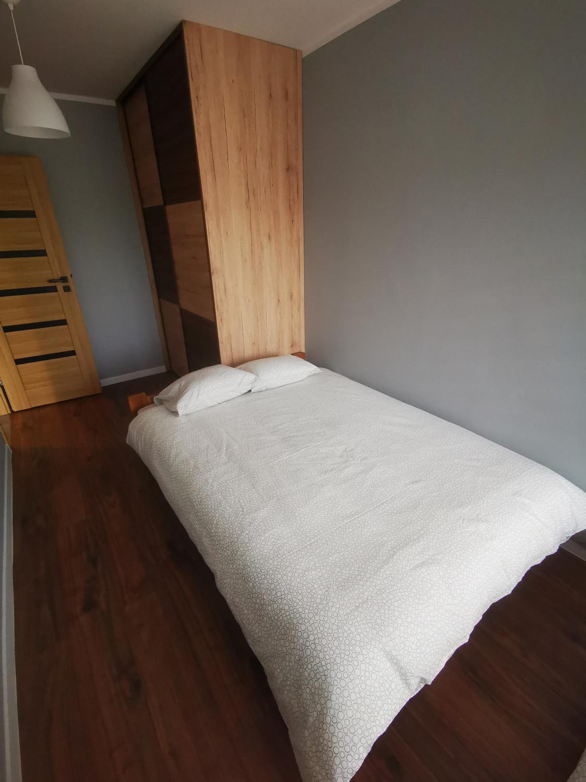One-Bedroom Apartment - Photo 5