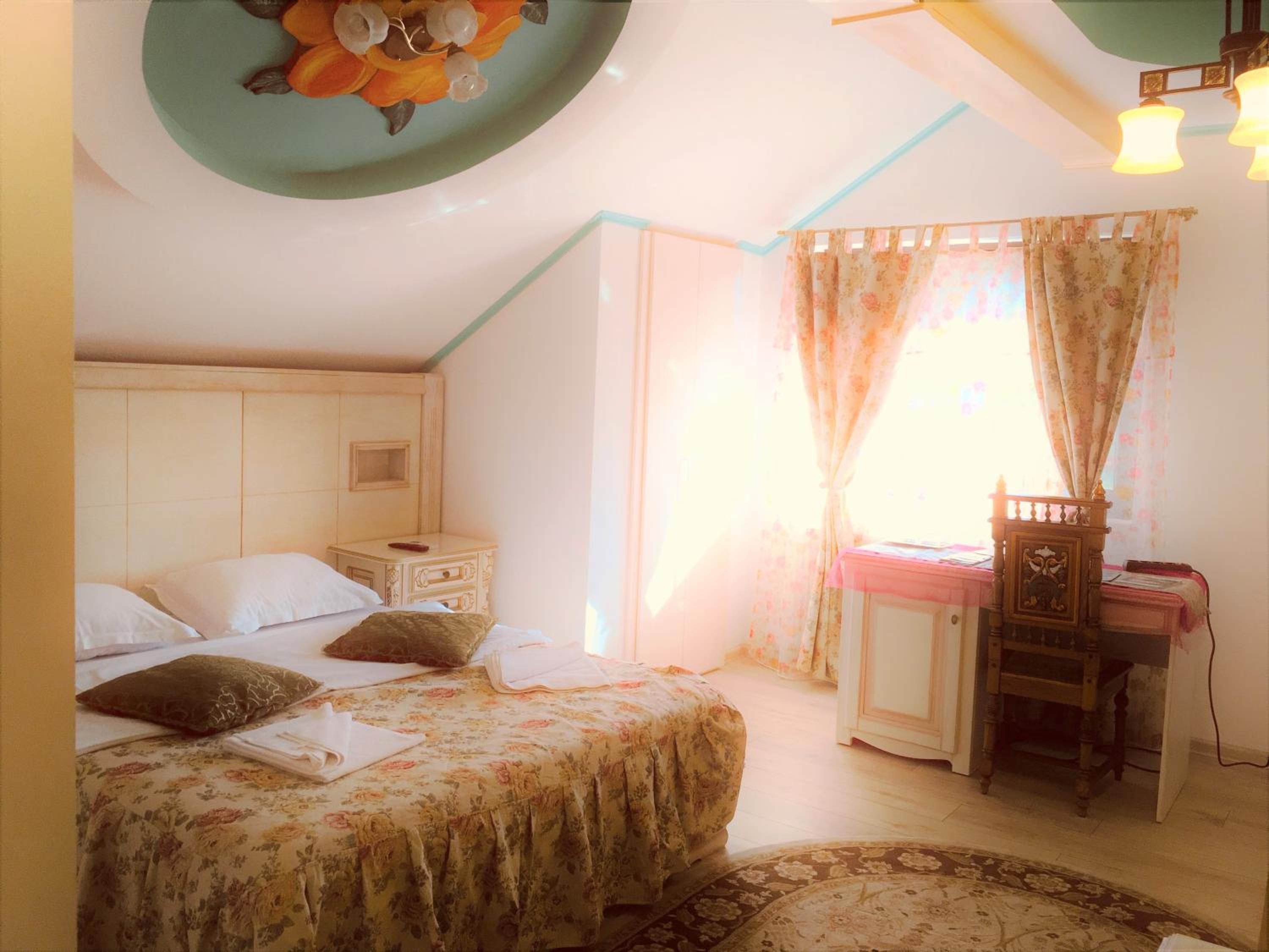 Two-Bedroom Apartment - Photo 6