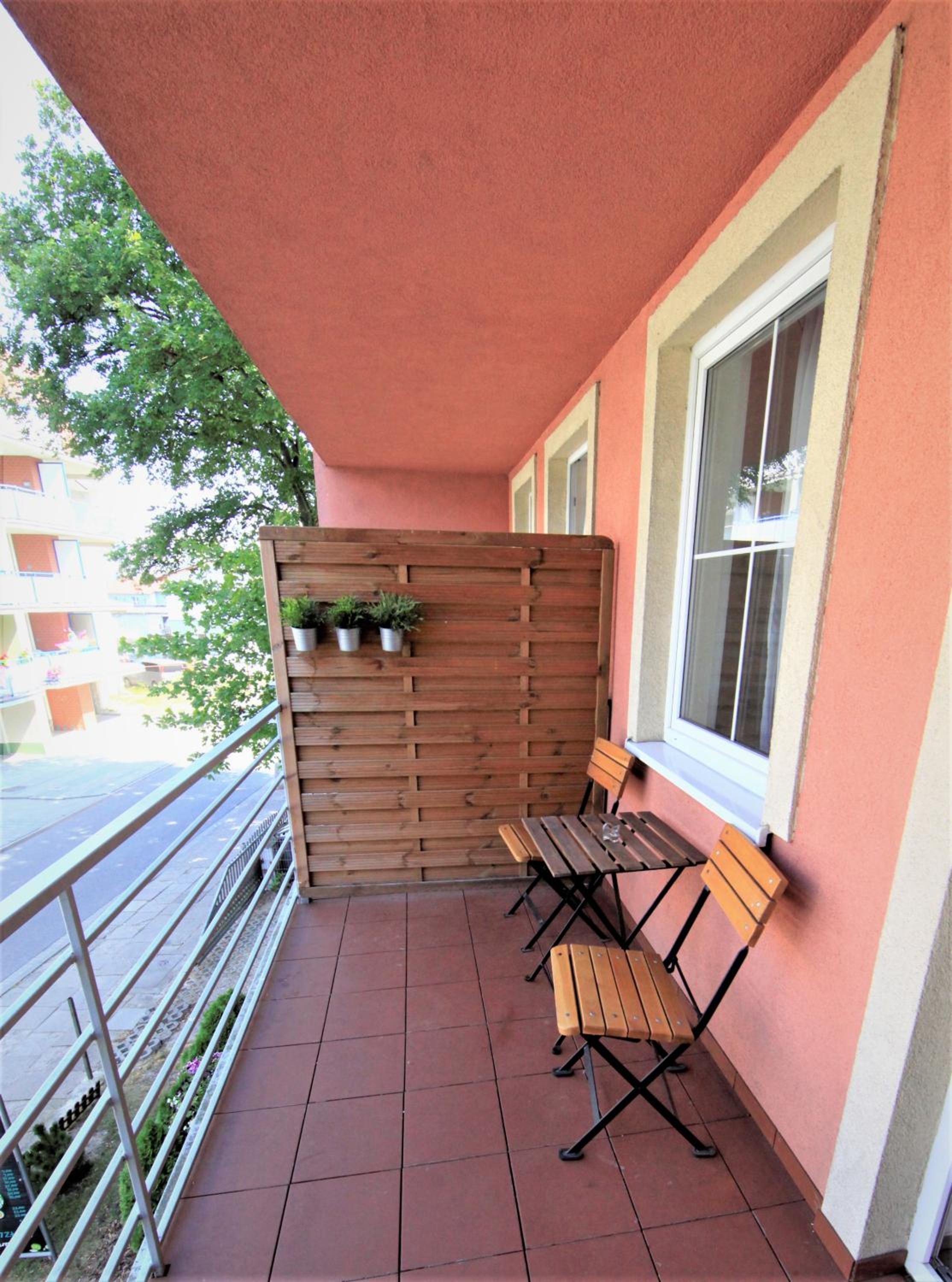 Deluxe Double Room with Balcony - Photo 11