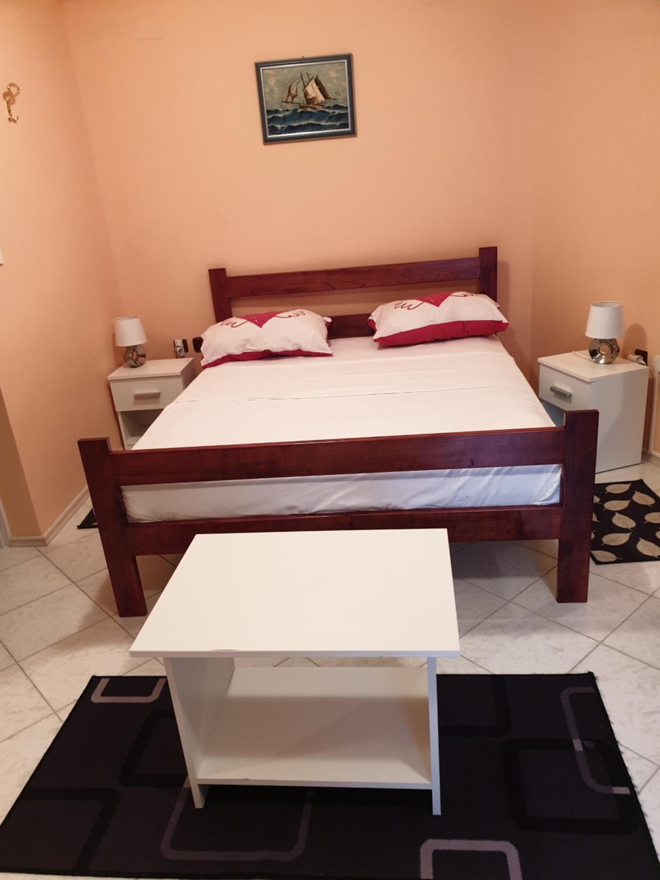 Studio Apartment photo 1