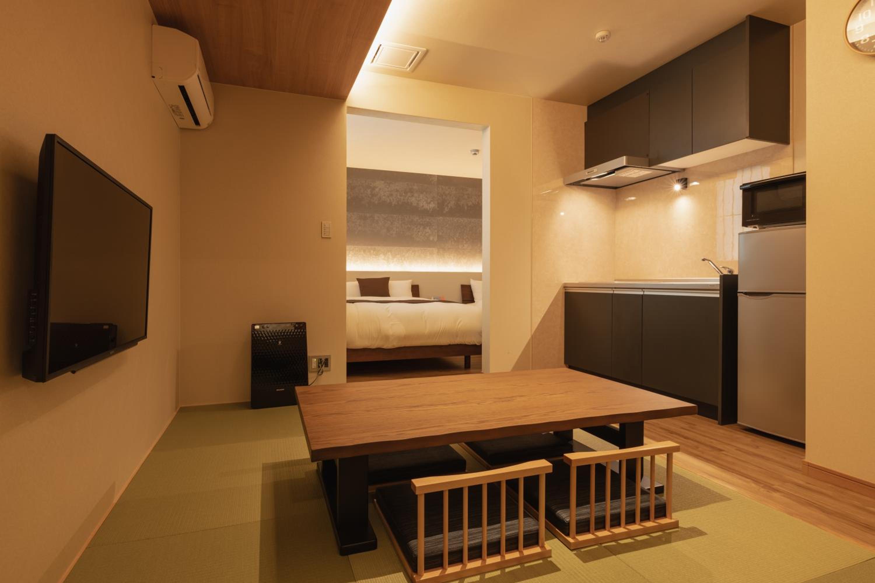 Economy Quadruple Room - Photo 2