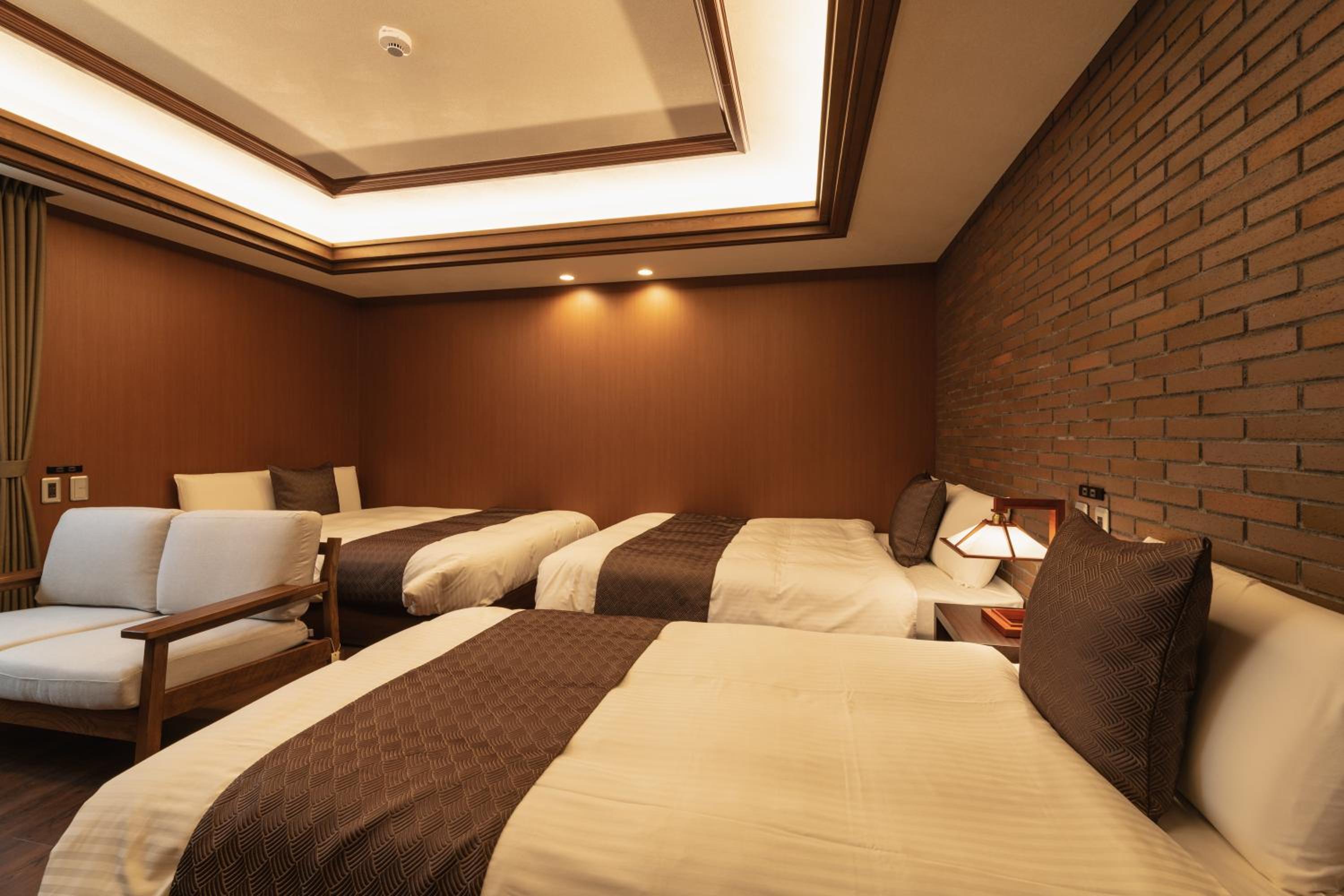 Basic Triple Room - Photo 2