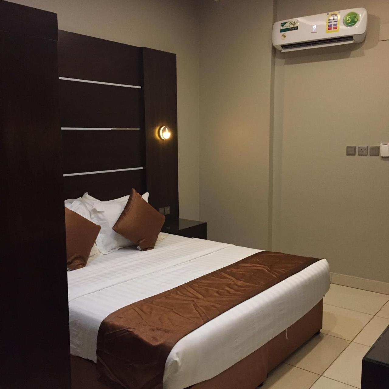 Budget Double Room photo 1