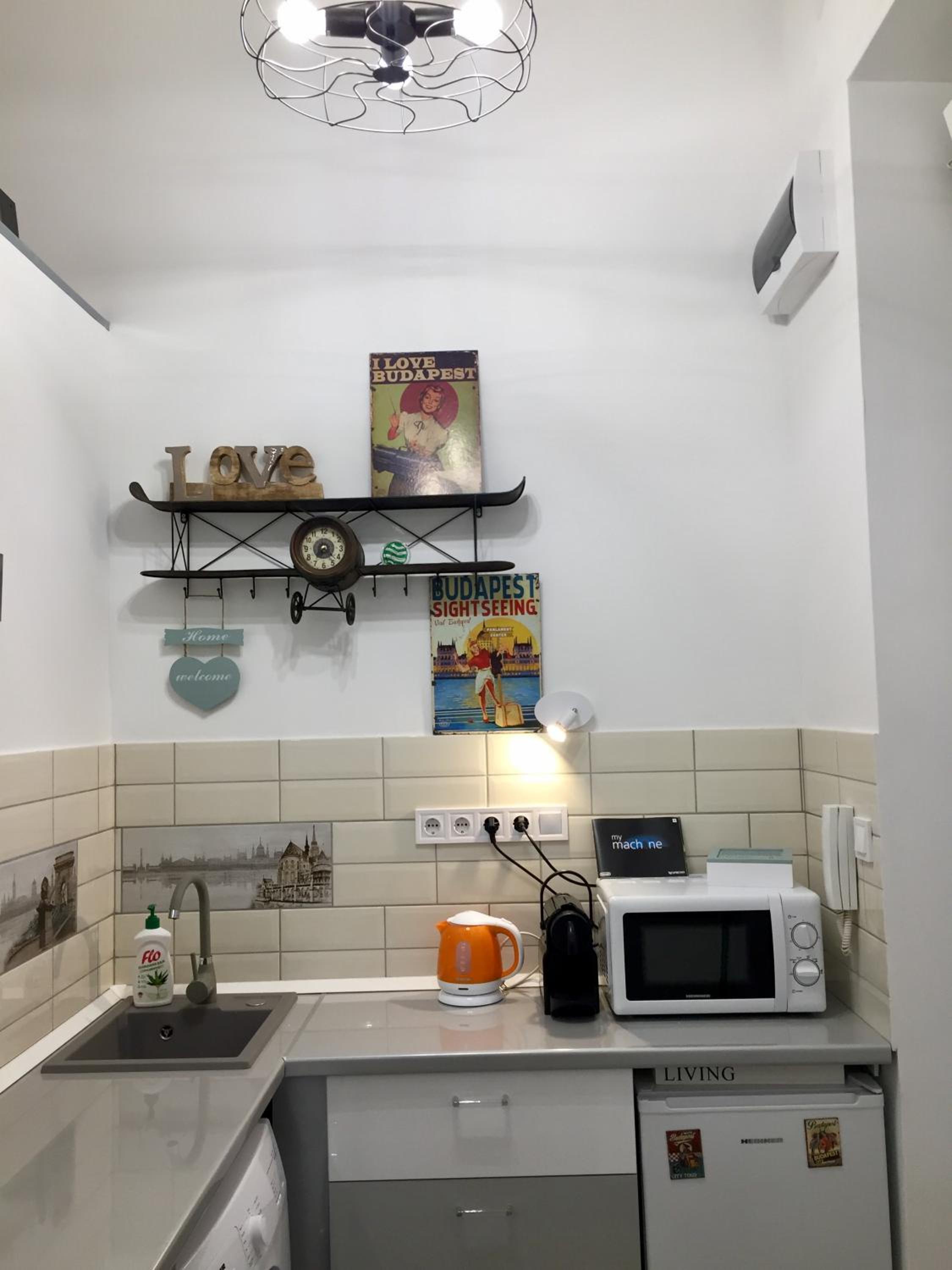 One-Bedroom Apartment - Photo 27