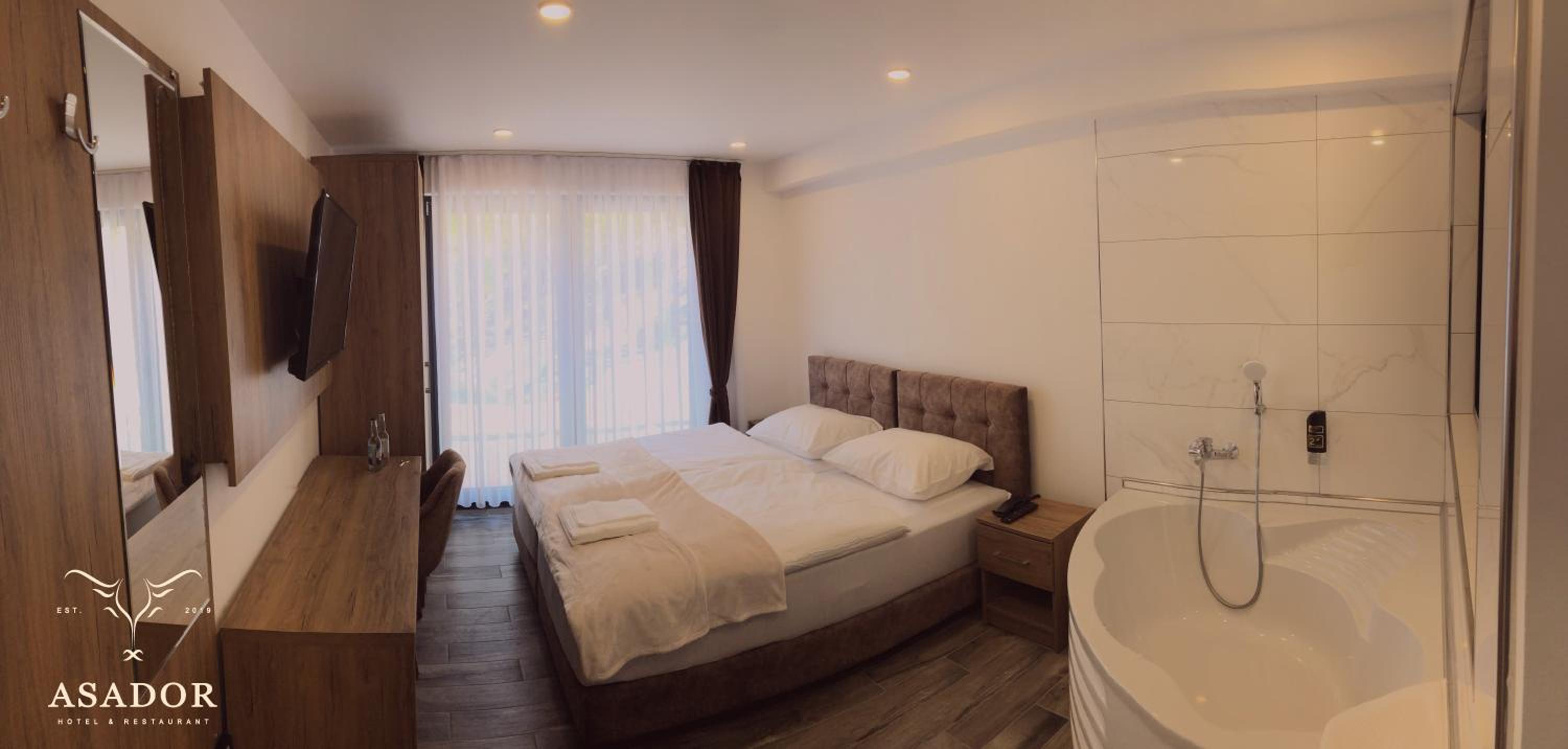 Deluxe Double Room with Bath