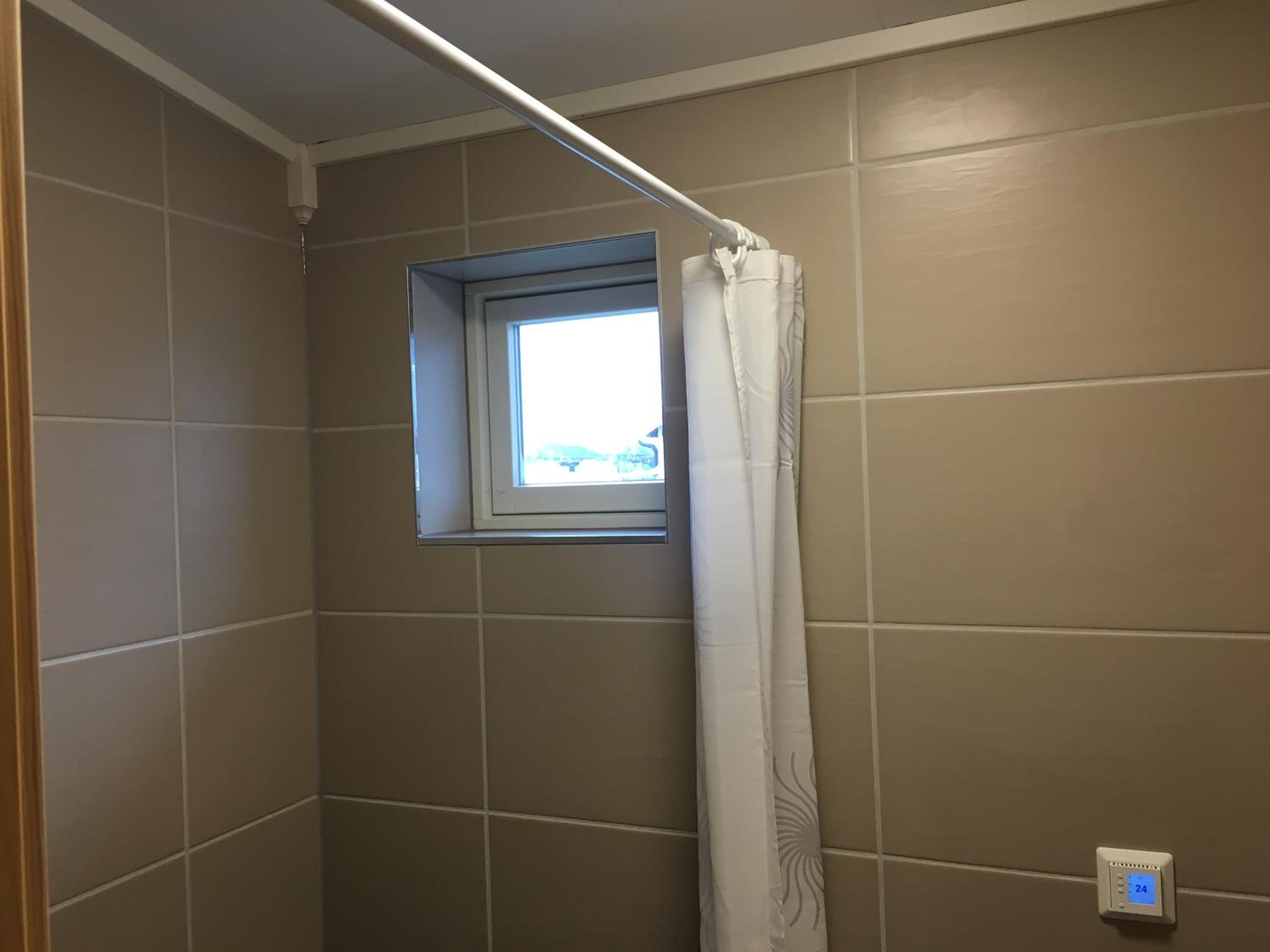 One-Bedroom House - Photo 14