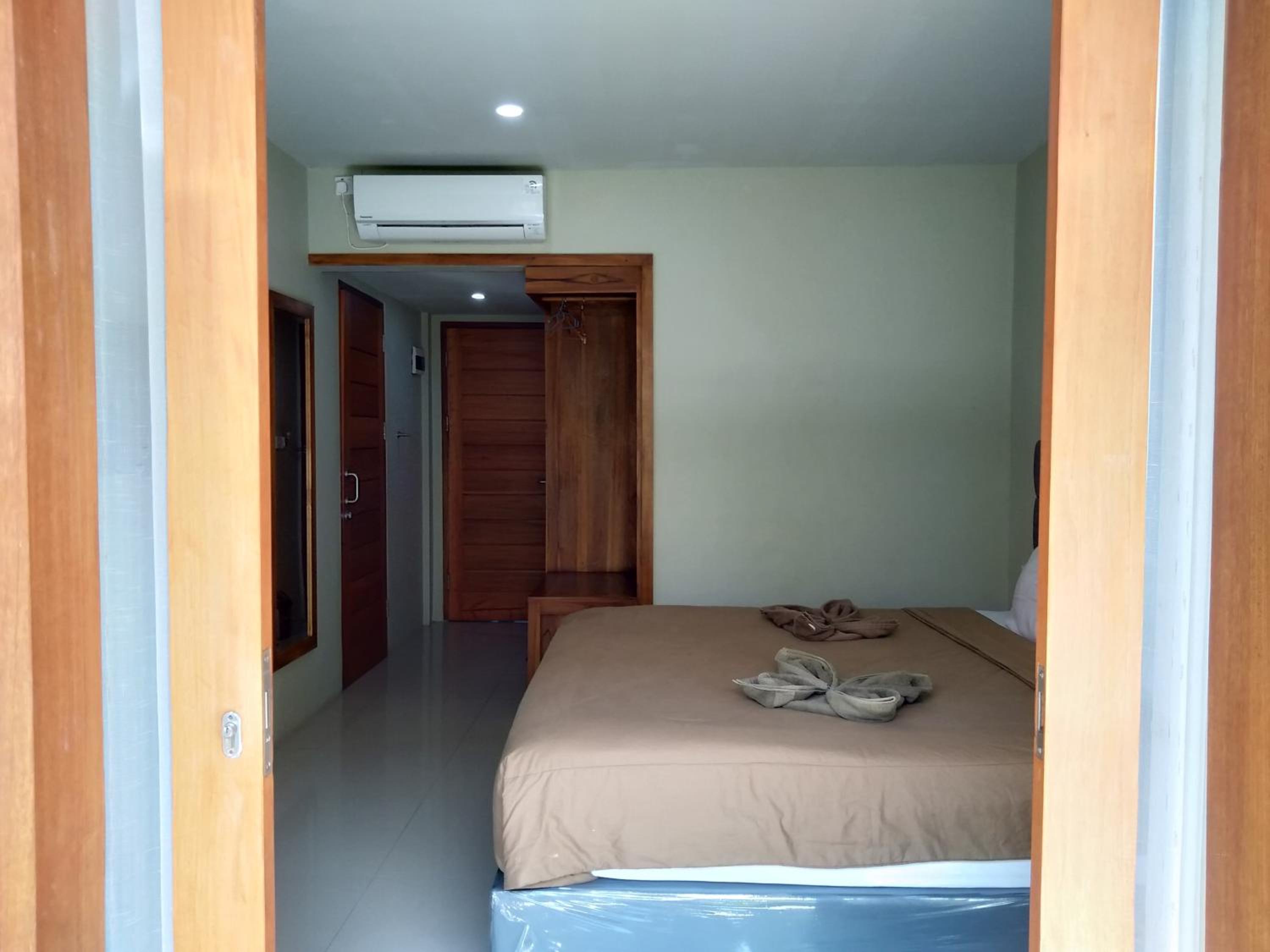 Double or Twin Room with Private Bathroom photo 1
