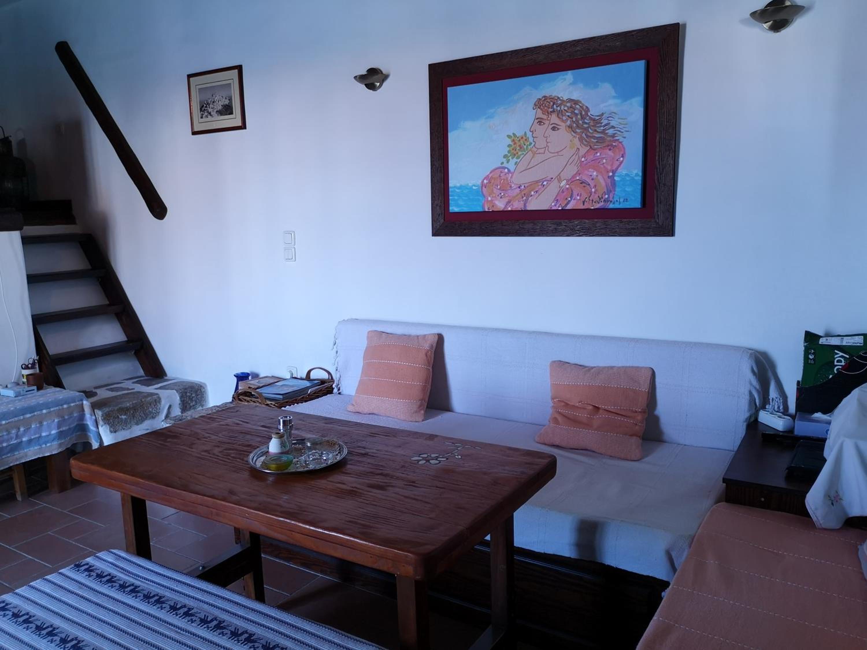 One-Bedroom Apartment - Photo 1