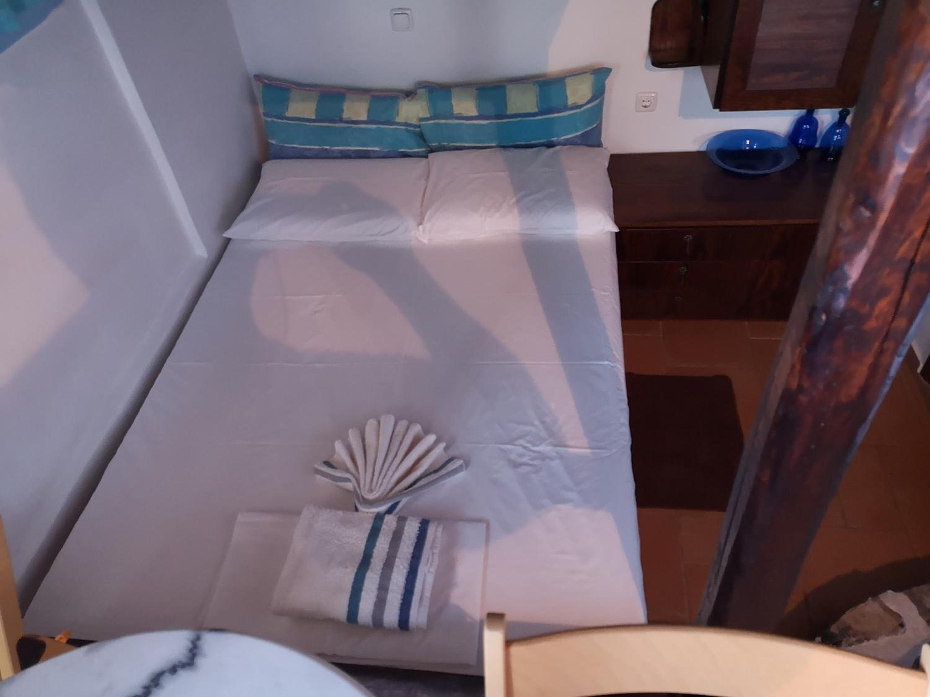 One-Bedroom Apartment - Photo 6