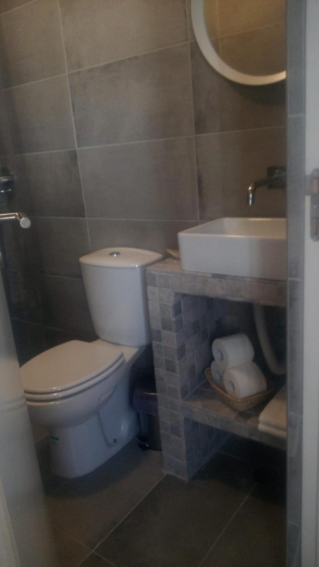 Studio Apartment - Photo 10