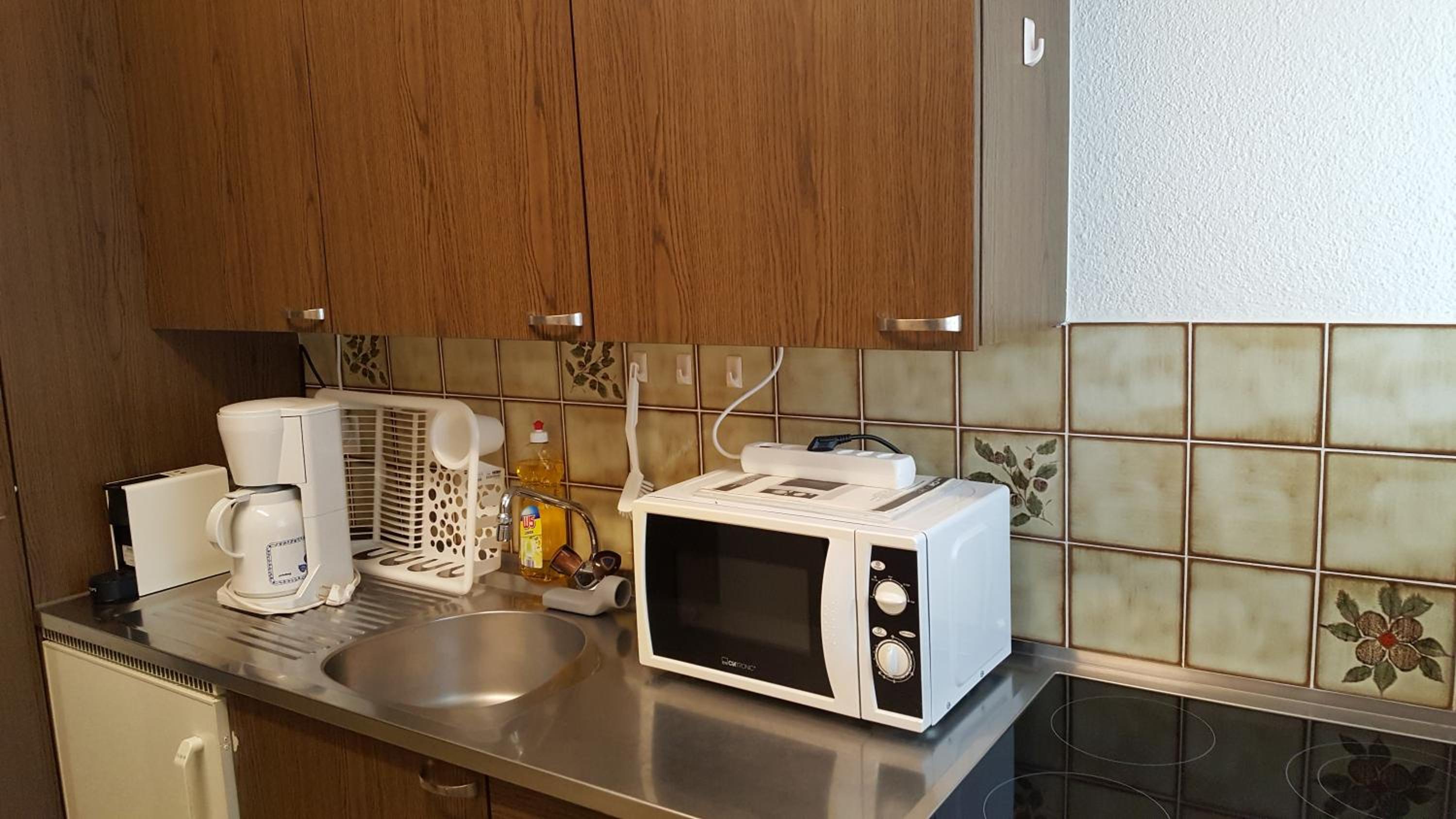 One-Bedroom Apartment - Photo 8