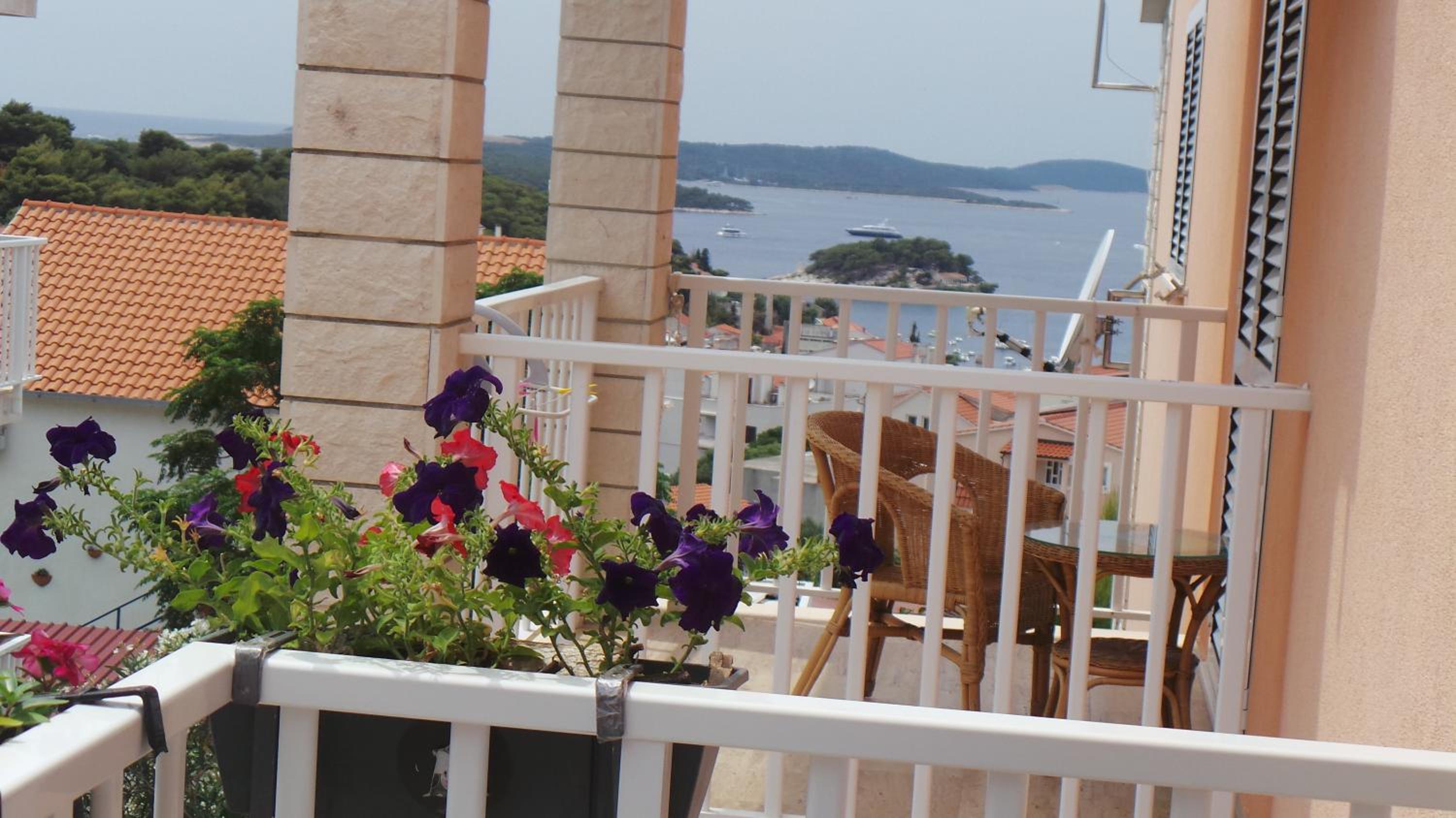 One-Bedroom Apartment with Balcony and Sea View (3+1) Nr.2 - Photo 3