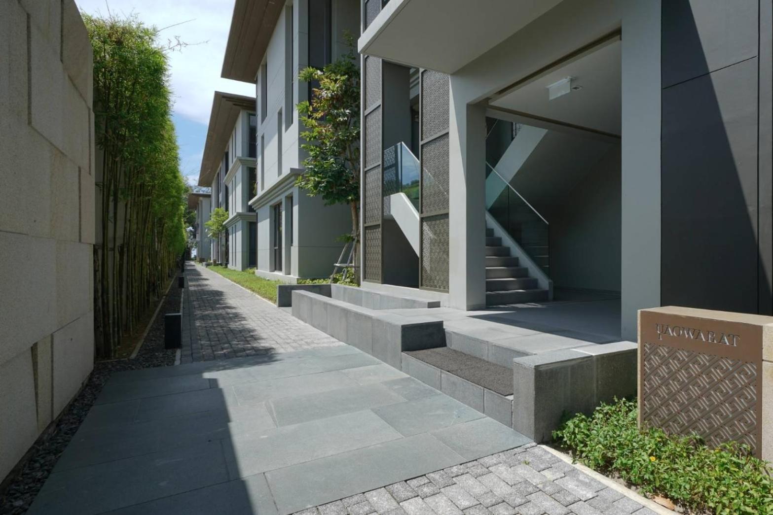 Apartment - Photo 2