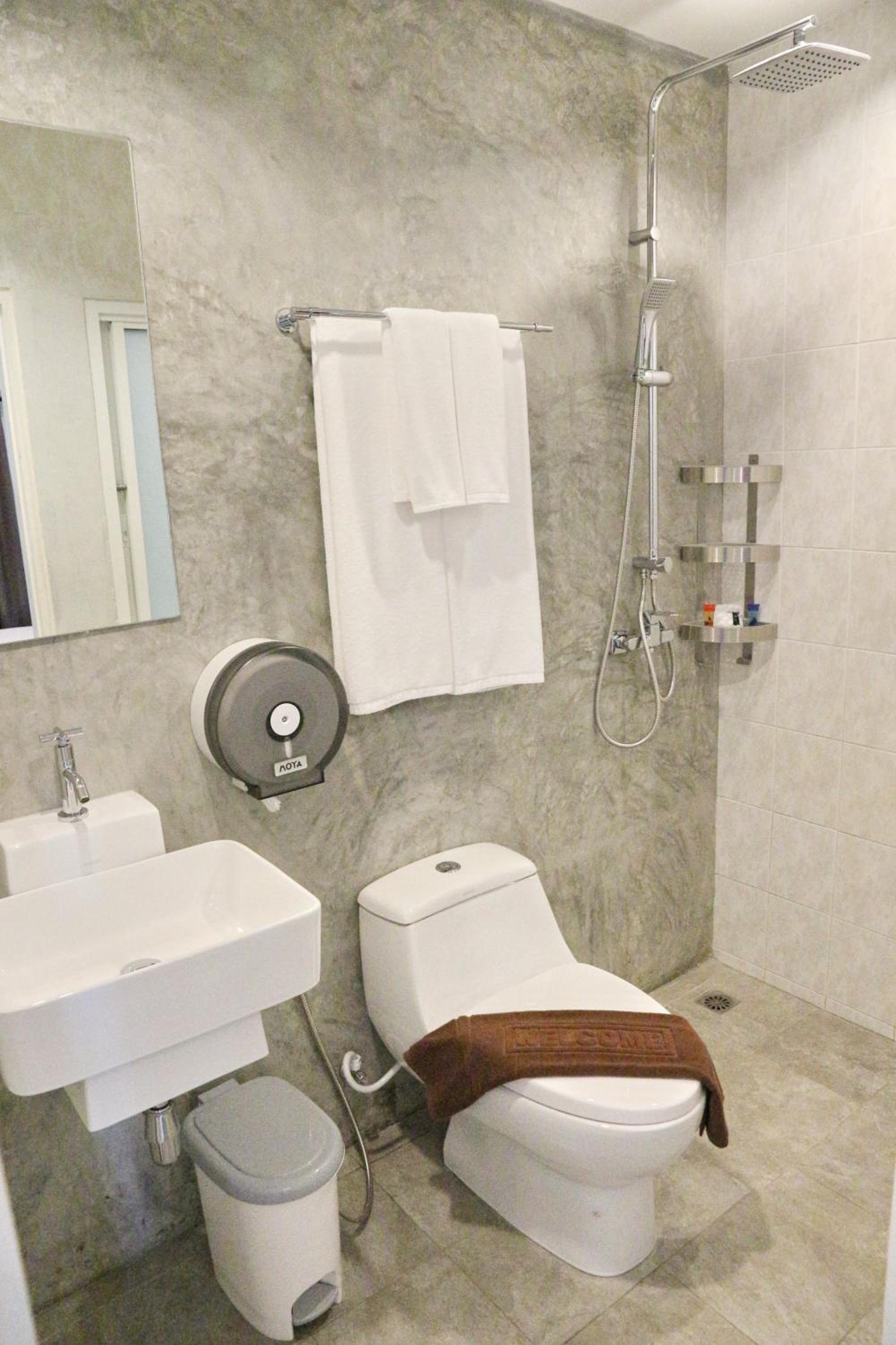 Superior Double or Twin Room - Photo 32