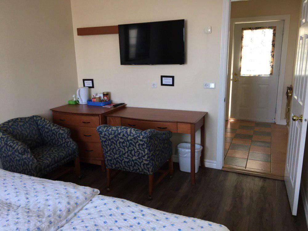 Double or Twin Room - Photo 1