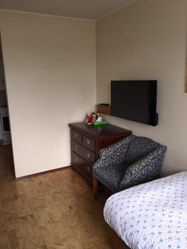 Two-Bedroom Apartment - Photo 4