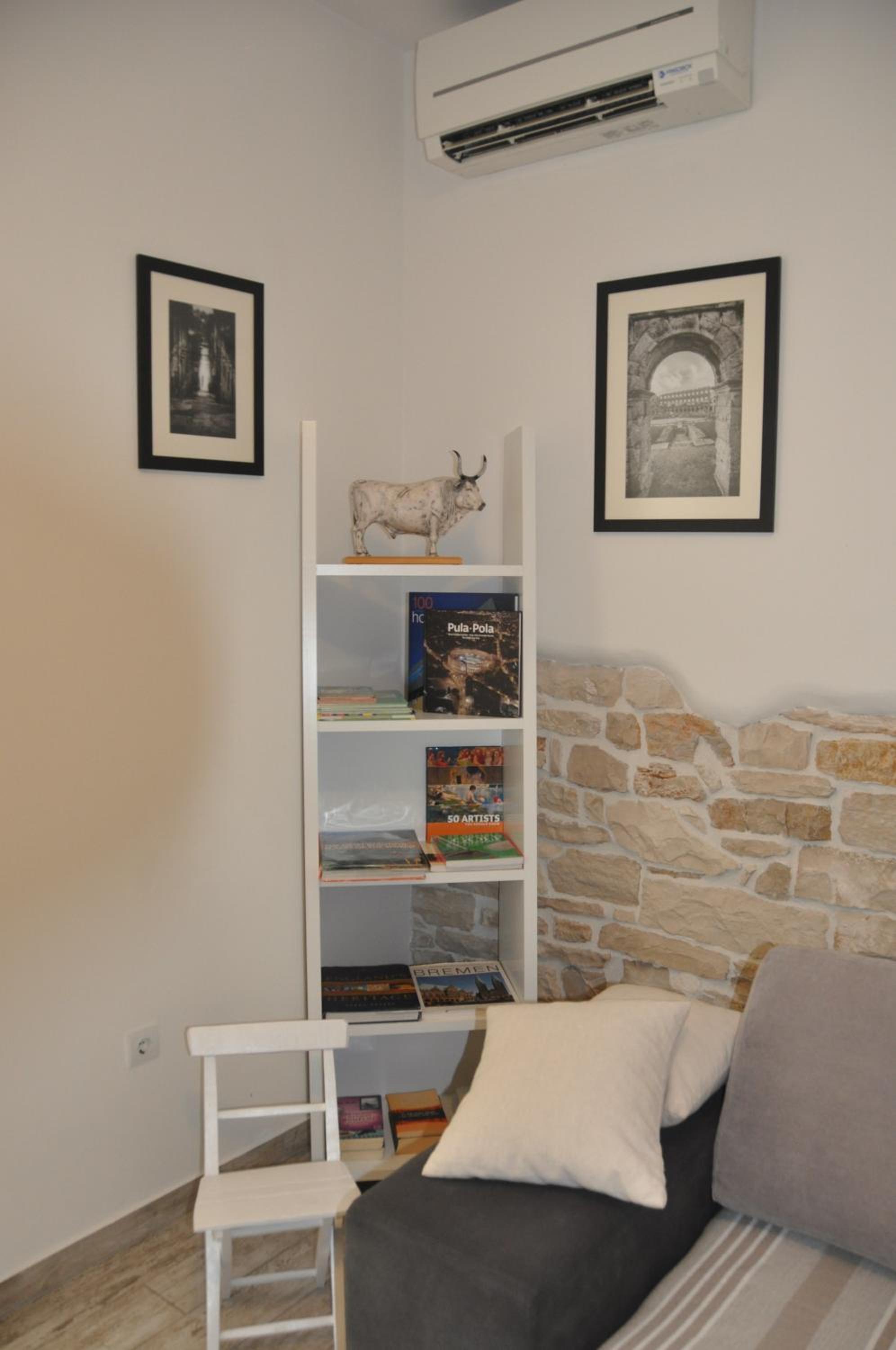 One-Bedroom House