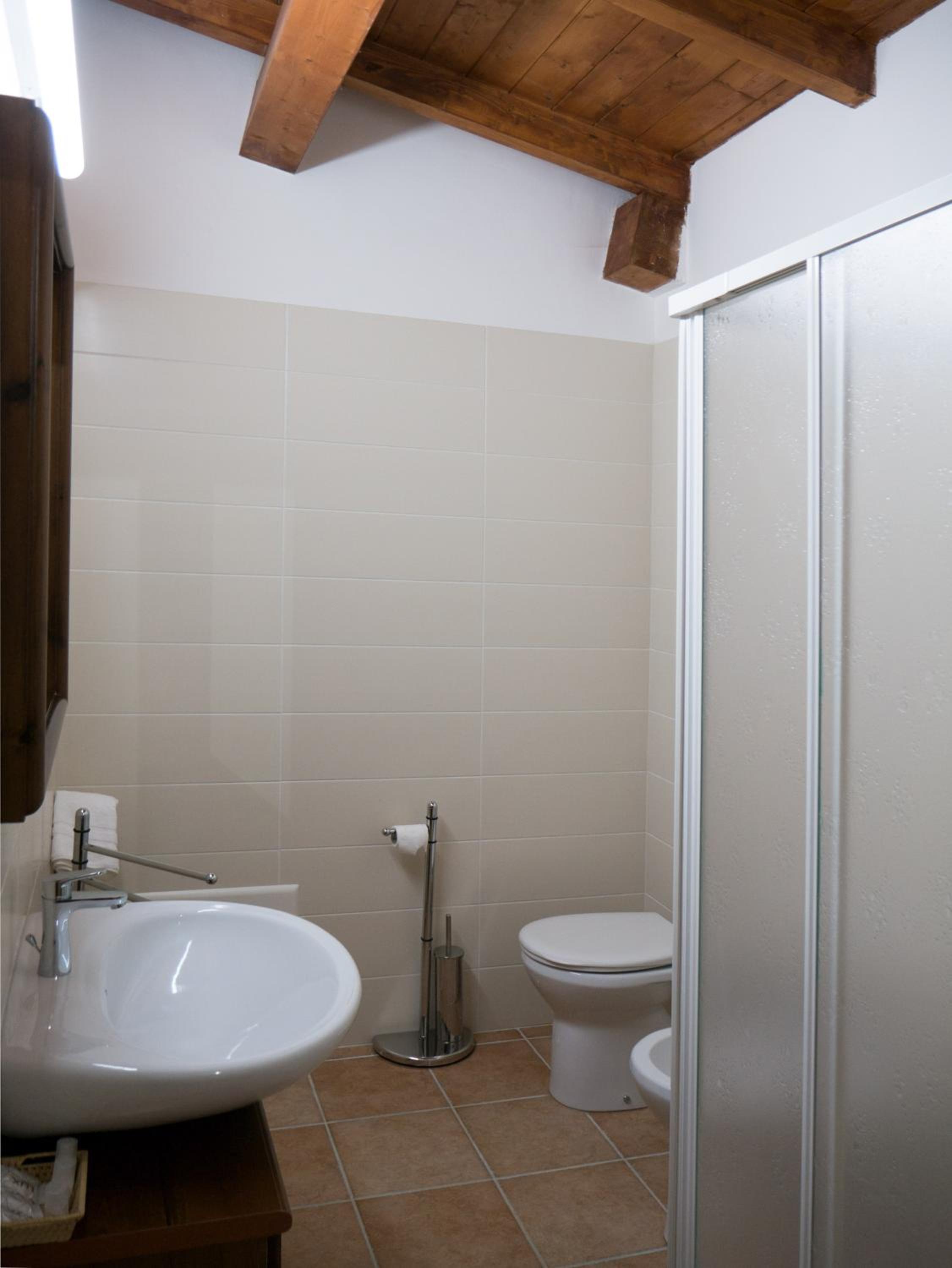 One-Bedroom Apartment - Photo 4