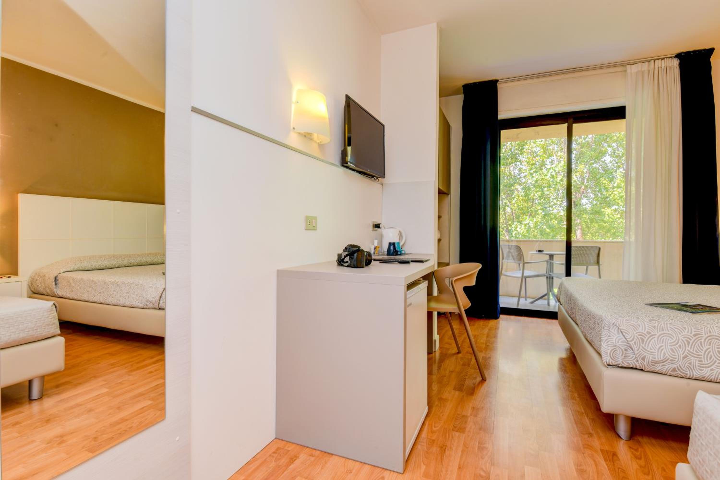 Triple Room - Photo 6