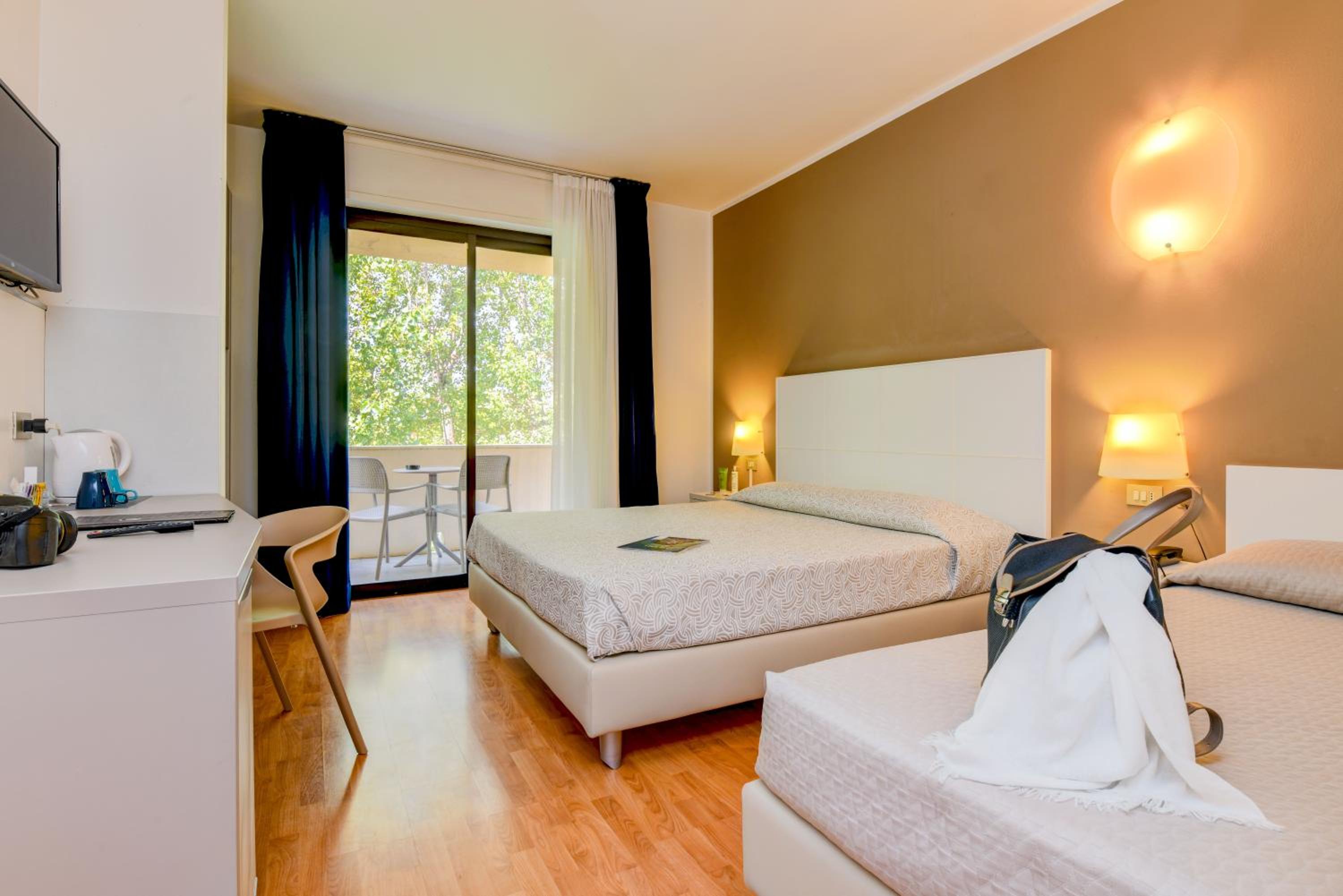 Triple Room - Photo 1
