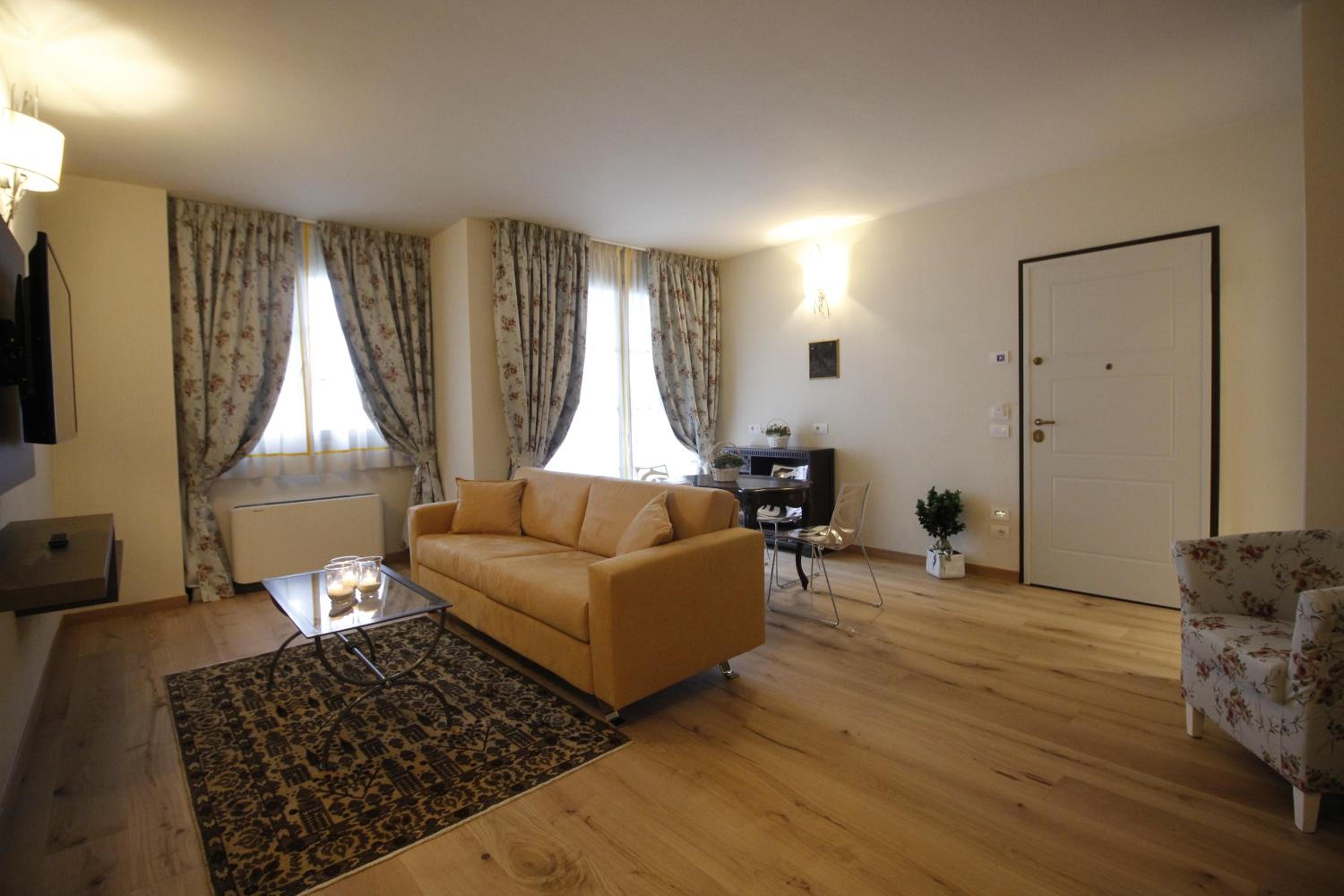 Suite with Terrace - Photo 10