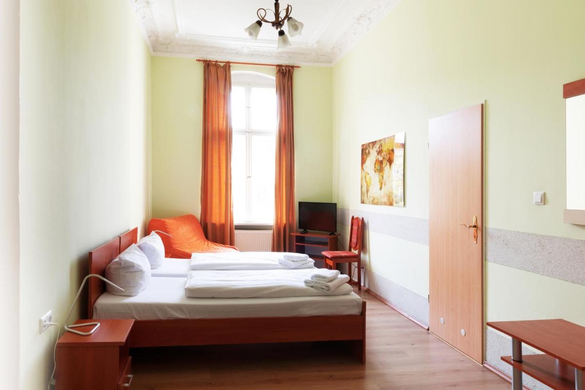 Standard Double or Twin Room photo 3